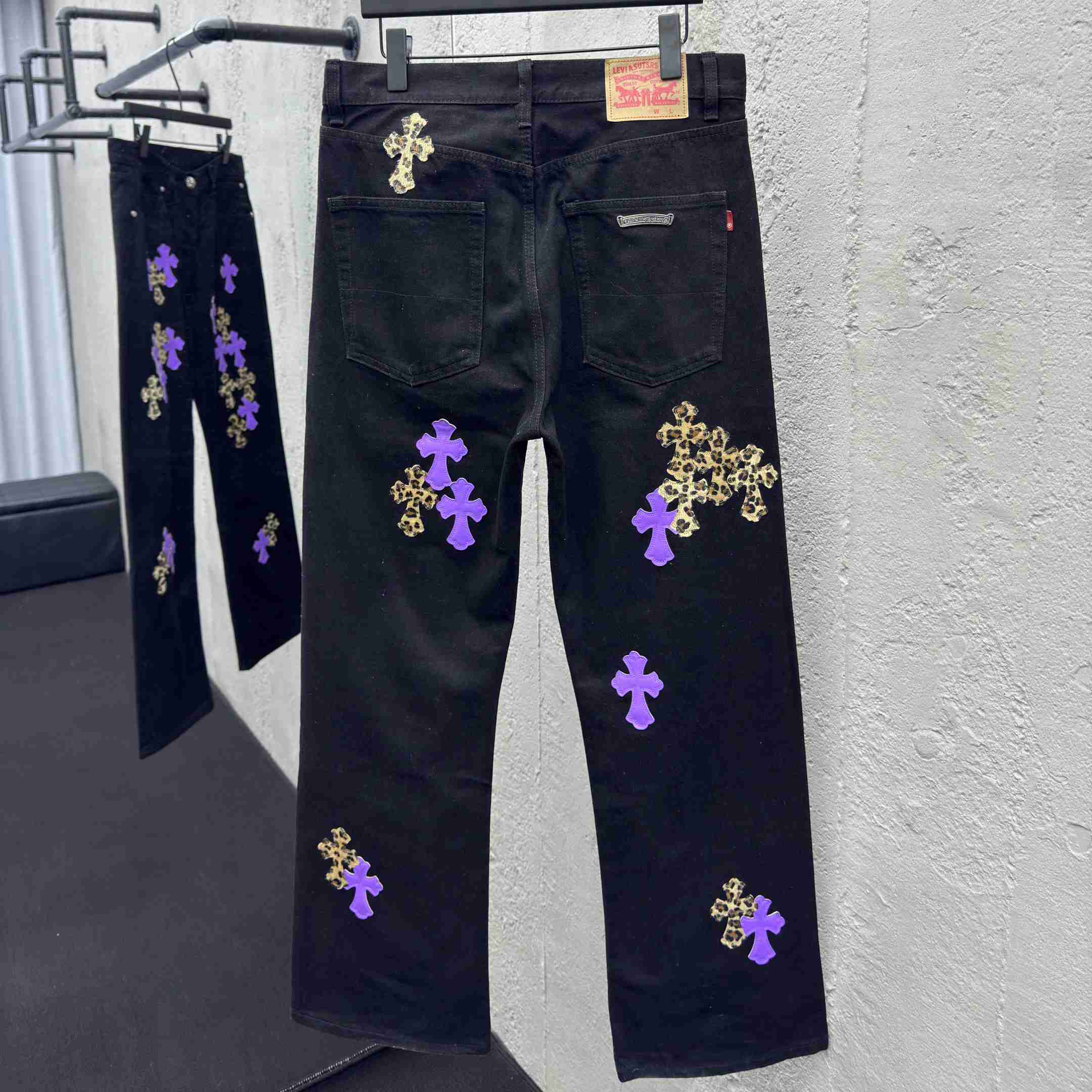 Chrome Hearts Jeans - DesignerGu