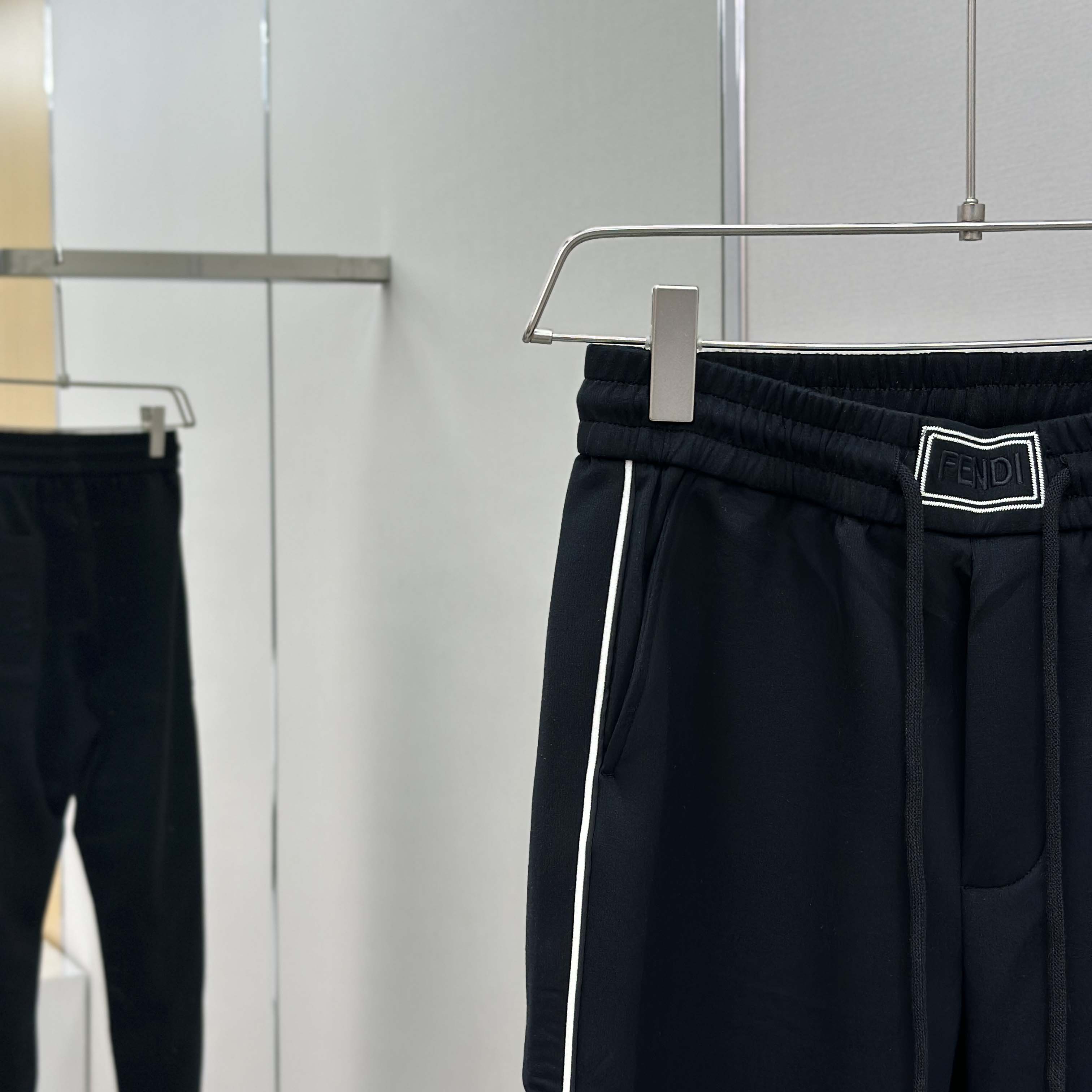 Fendi Black Cotton Pants - DesignerGu