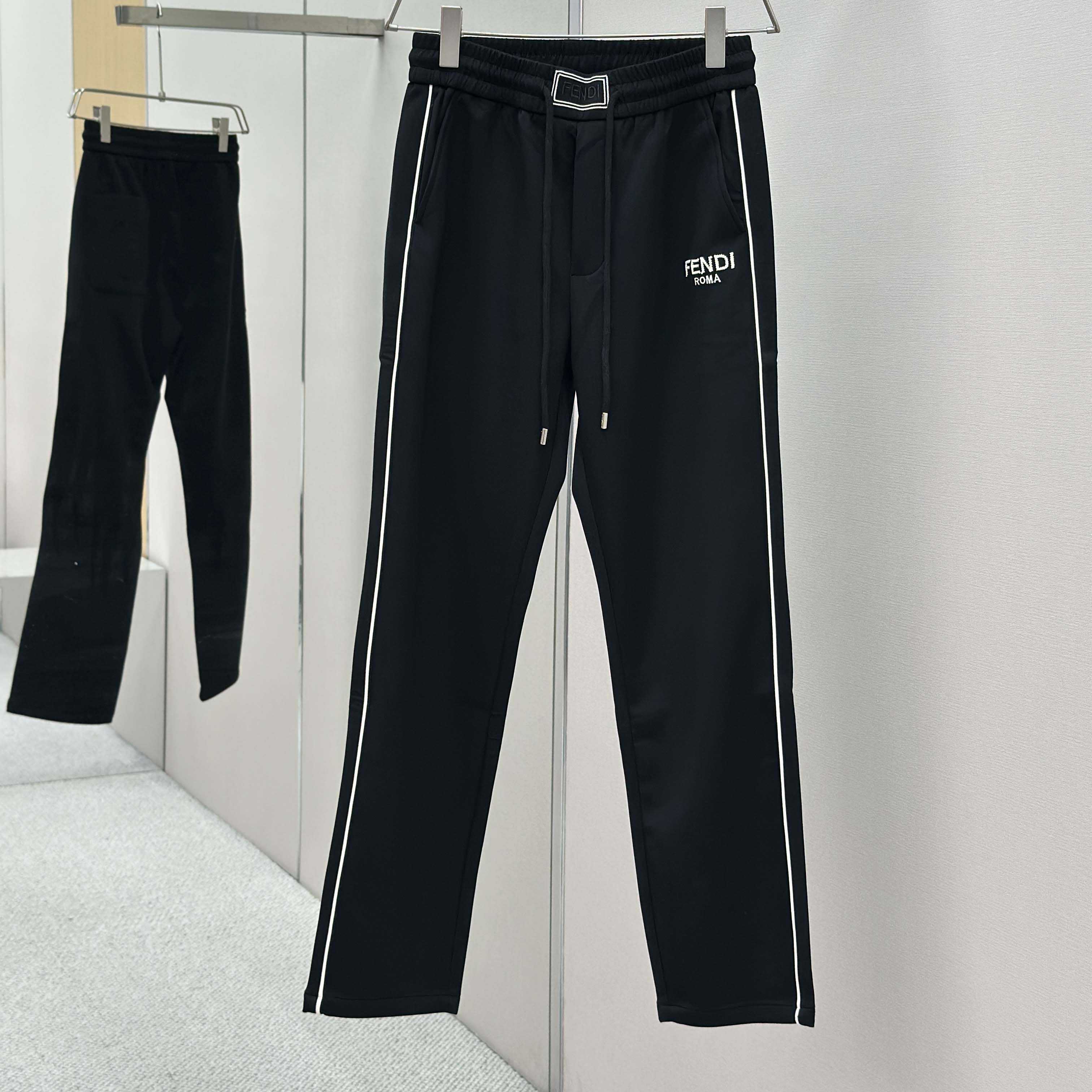 Fendi Black Cotton Pants - DesignerGu