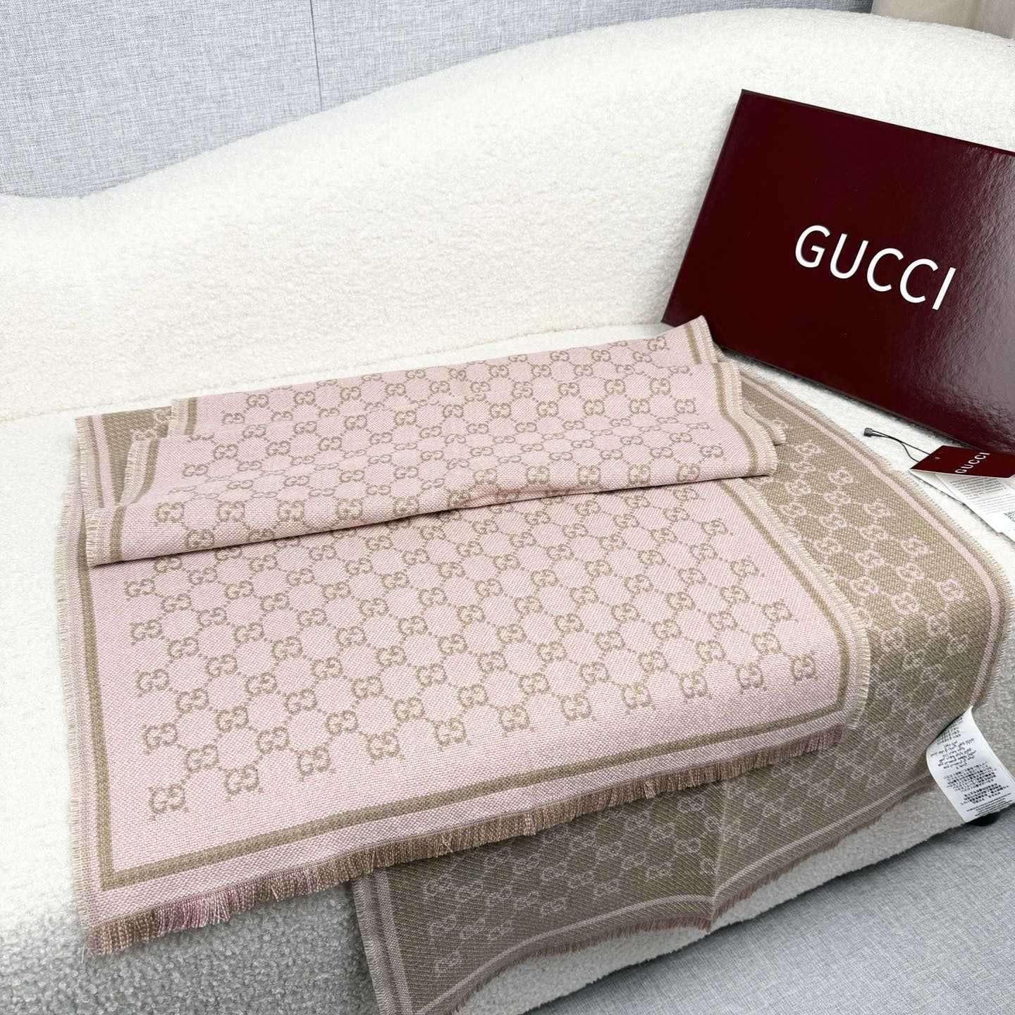 Gucci GG Wool Scarf - DesignerGu