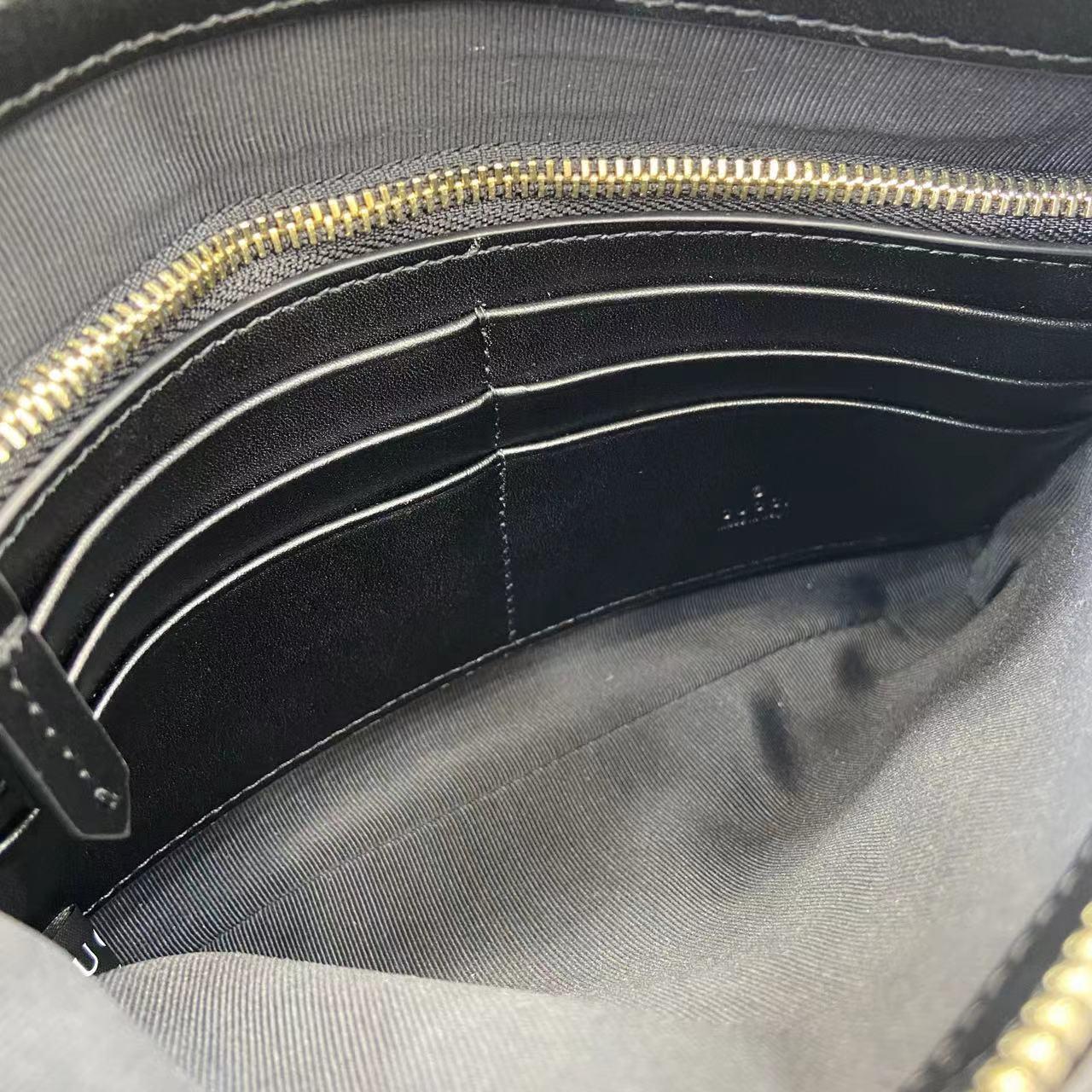 Gucci GG Marmont Pochette With Chain - DesignerGu