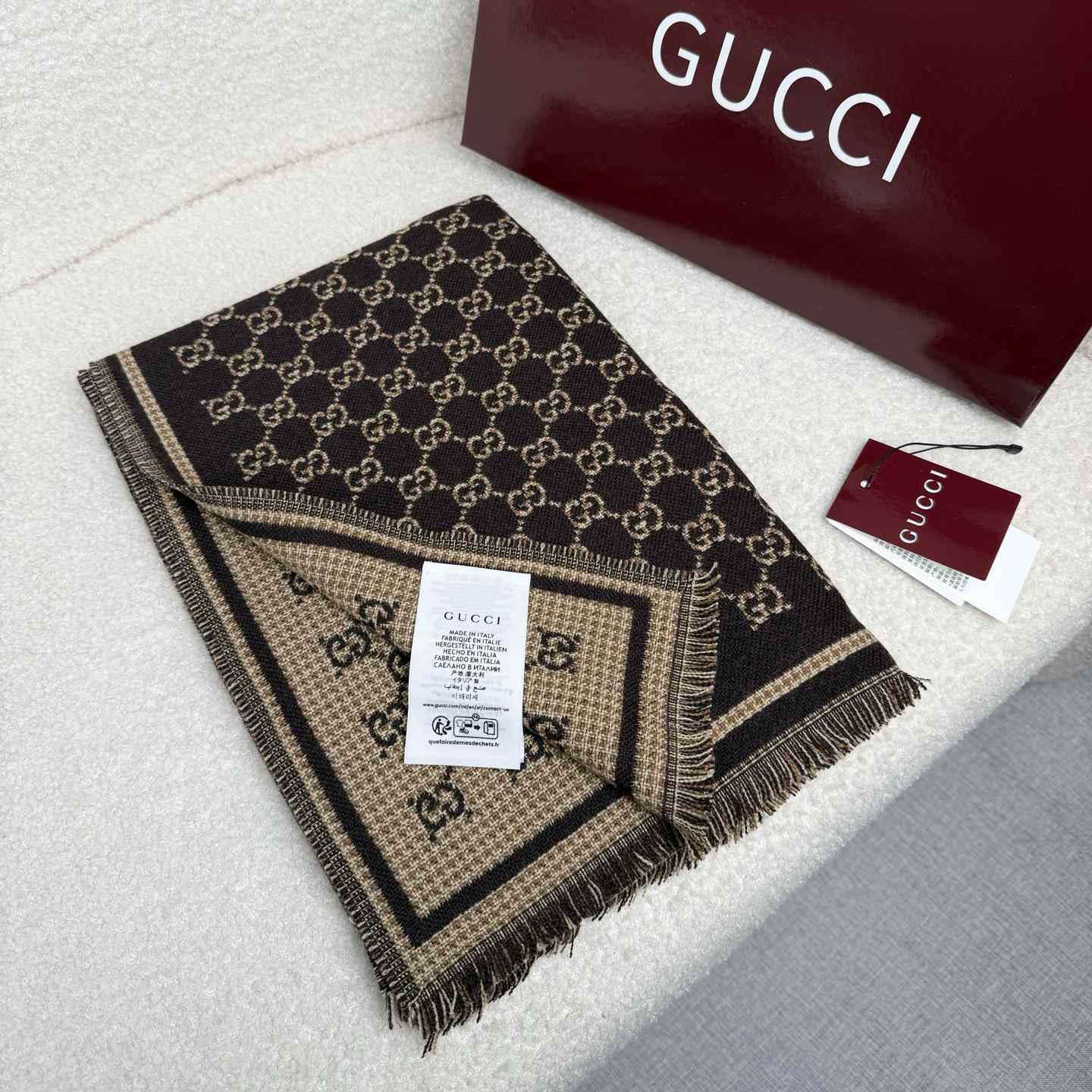 Gucci GG Wool Jacquard Scarf - DesignerGu