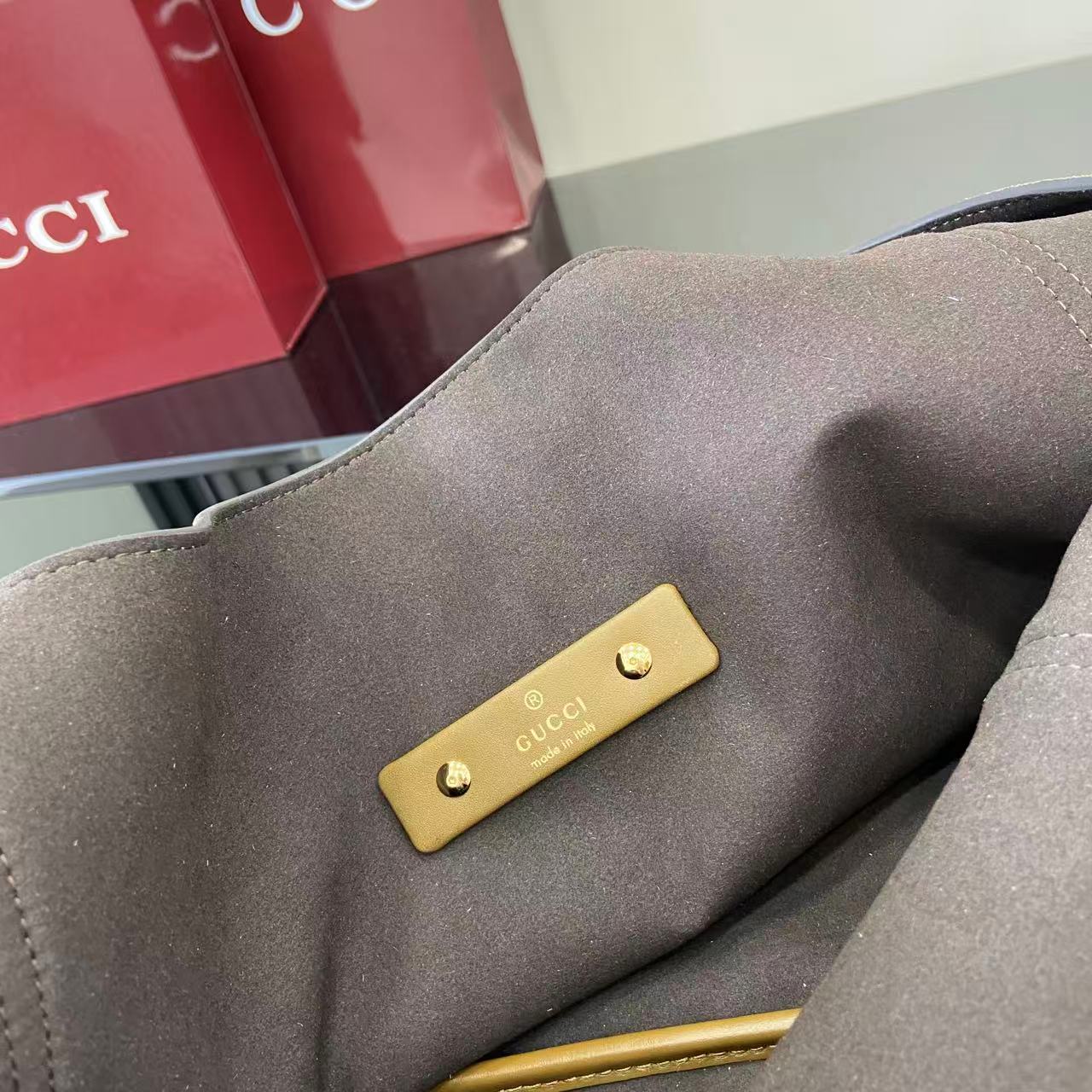 Gucci Softbit Maxi Shoulder Bag - DesignerGu