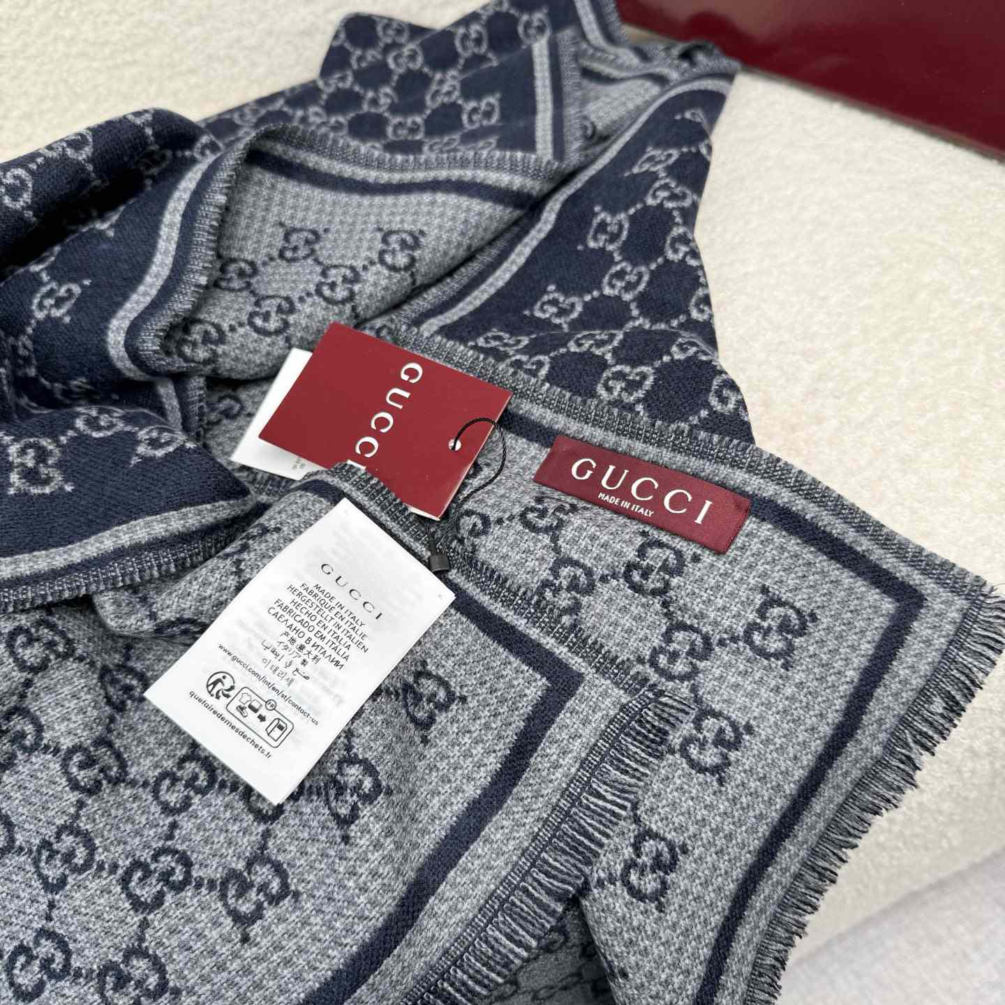 Gucci GG Wool Jacquard Scarf - DesignerGu