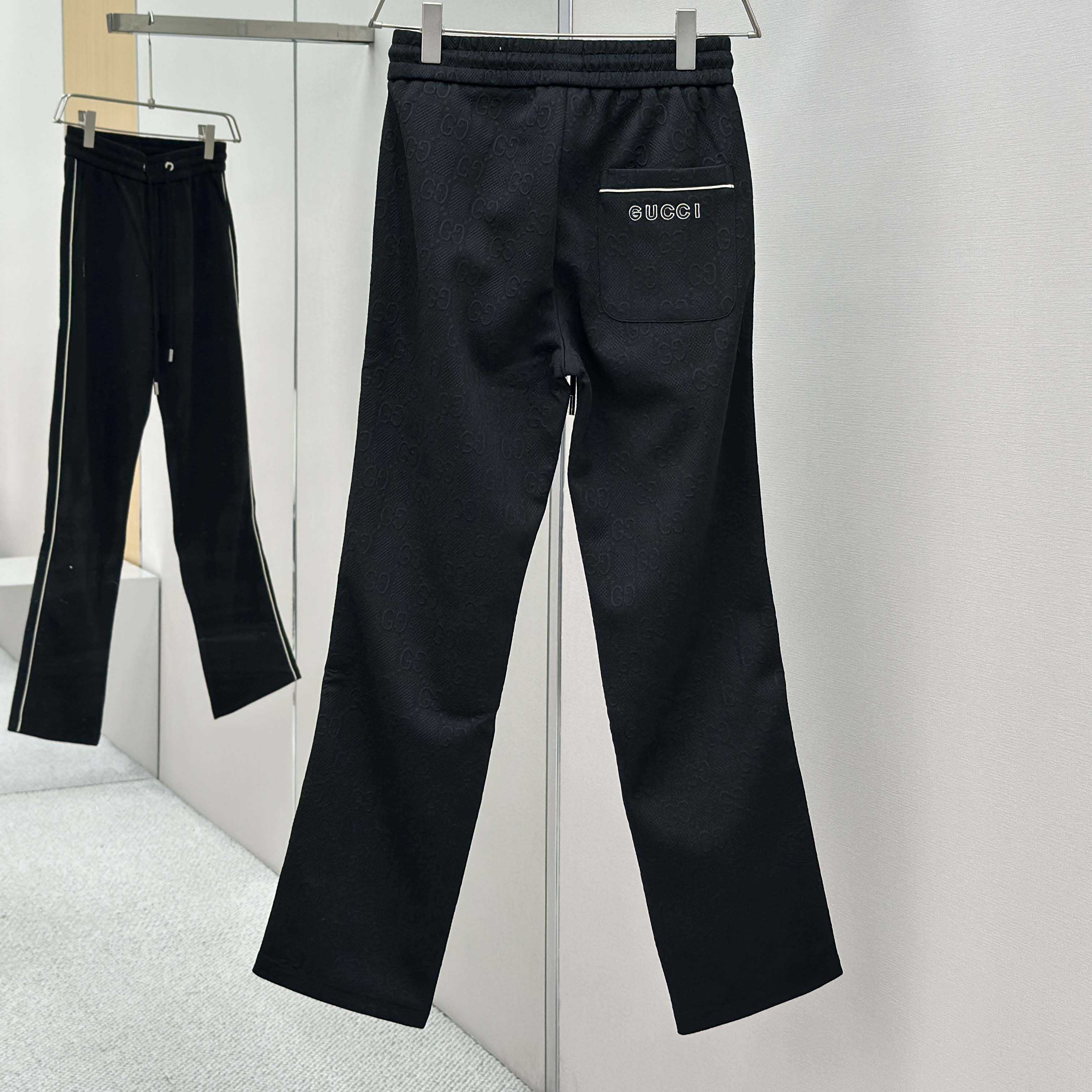 Gucci Black Cotton Pants - DesignerGu