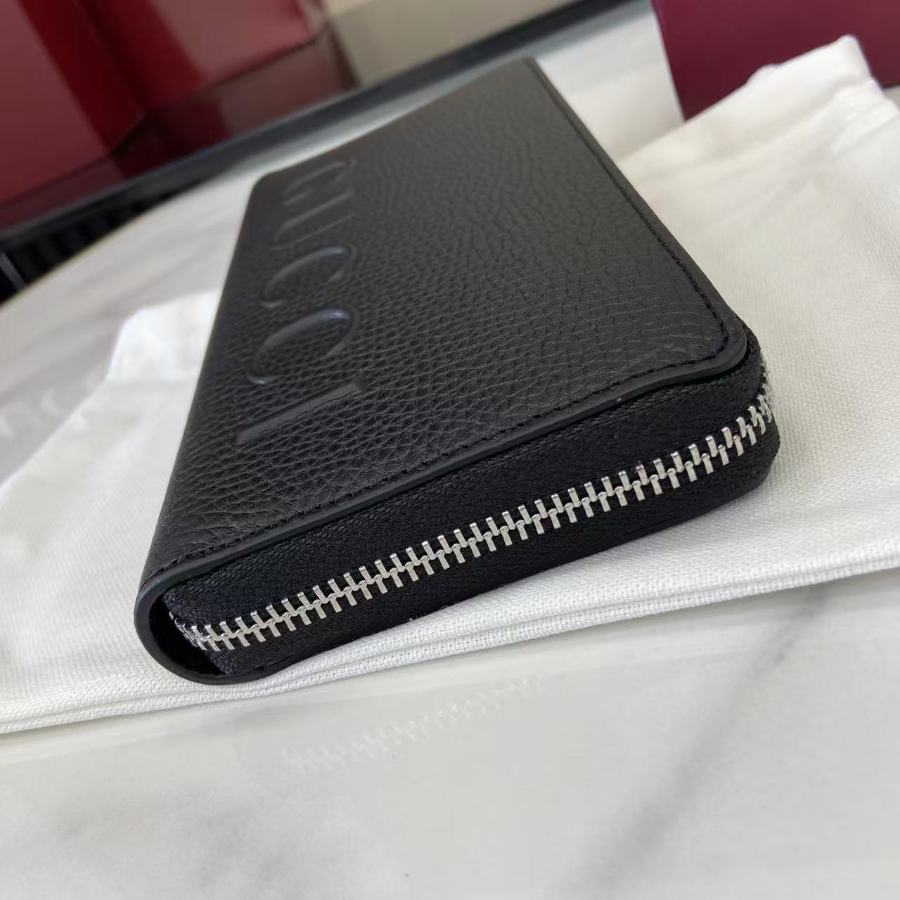Gucci Zip Around Wallet With Logo - DesignerGu