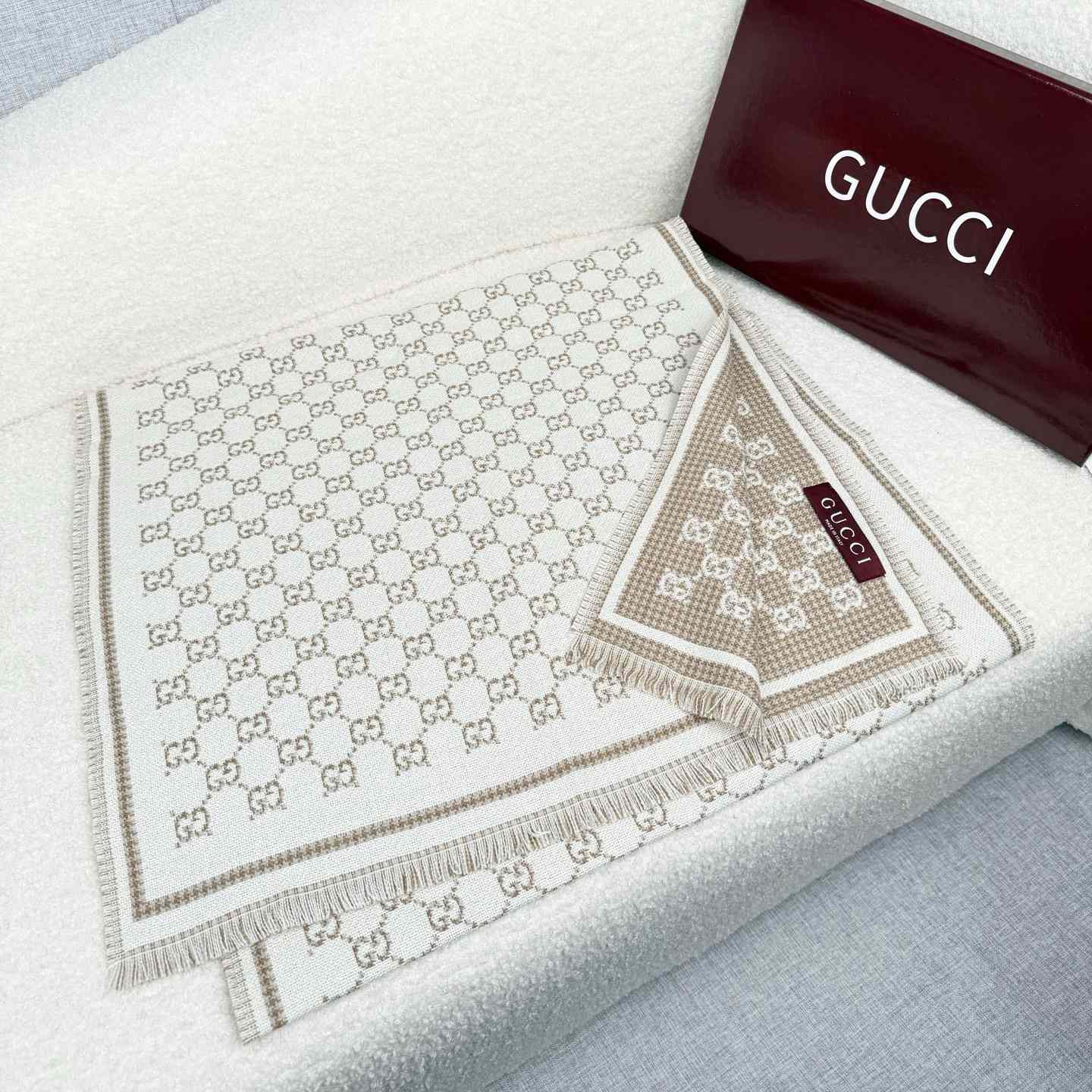 Gucci GG Wool Scarf - DesignerGu