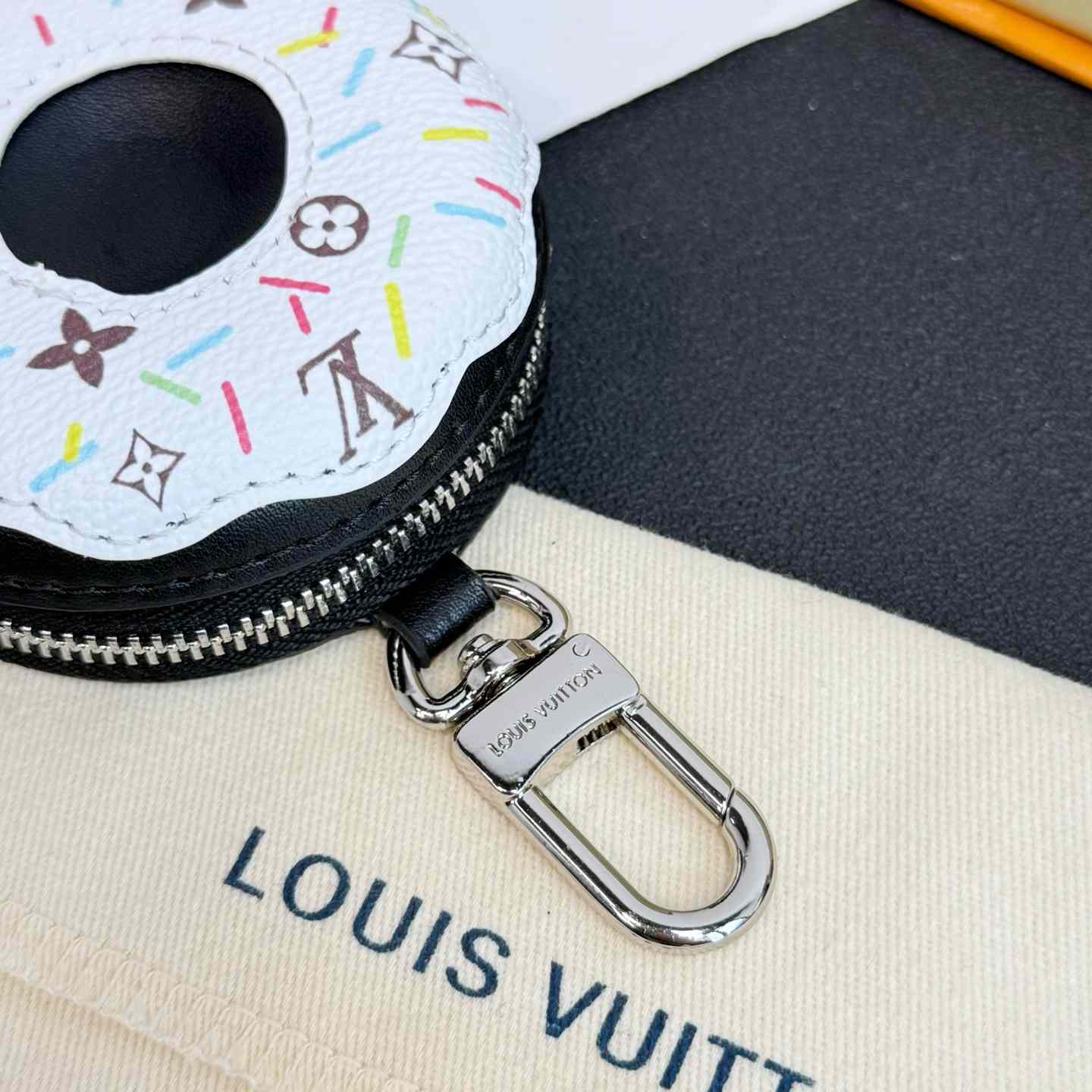 Louis Vuitton LV Donut Bag Charm    - DesignerGu
