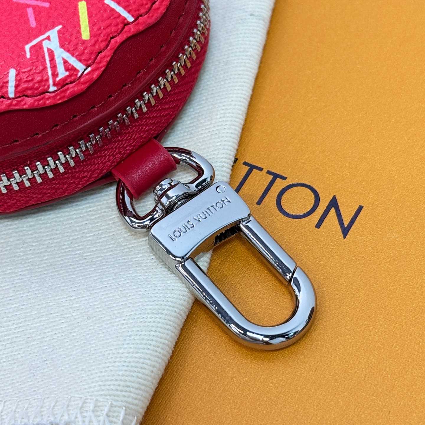 Louis Vuitton LV Donut Bag Charm    - DesignerGu