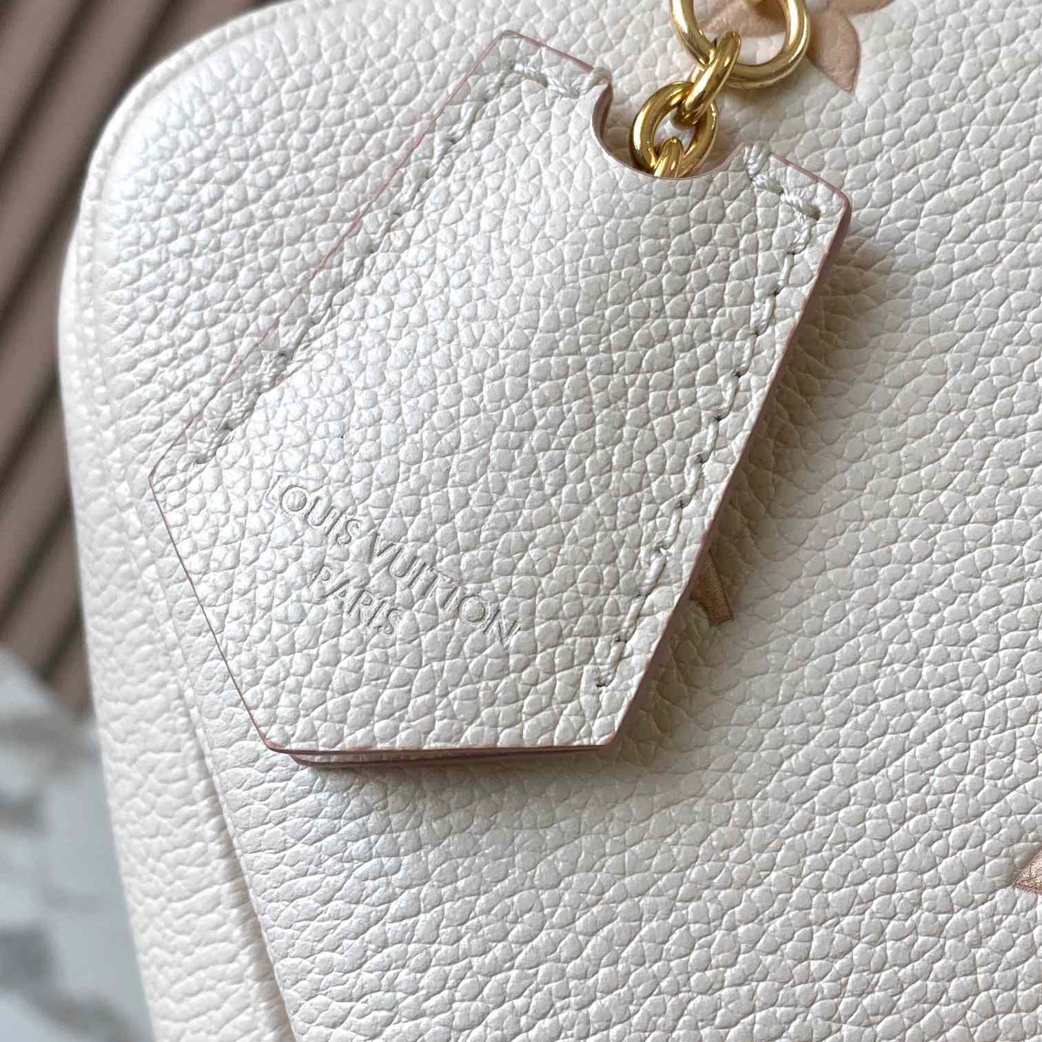 Louis Vuitton Pochette Métis   M14977 - DesignerGu