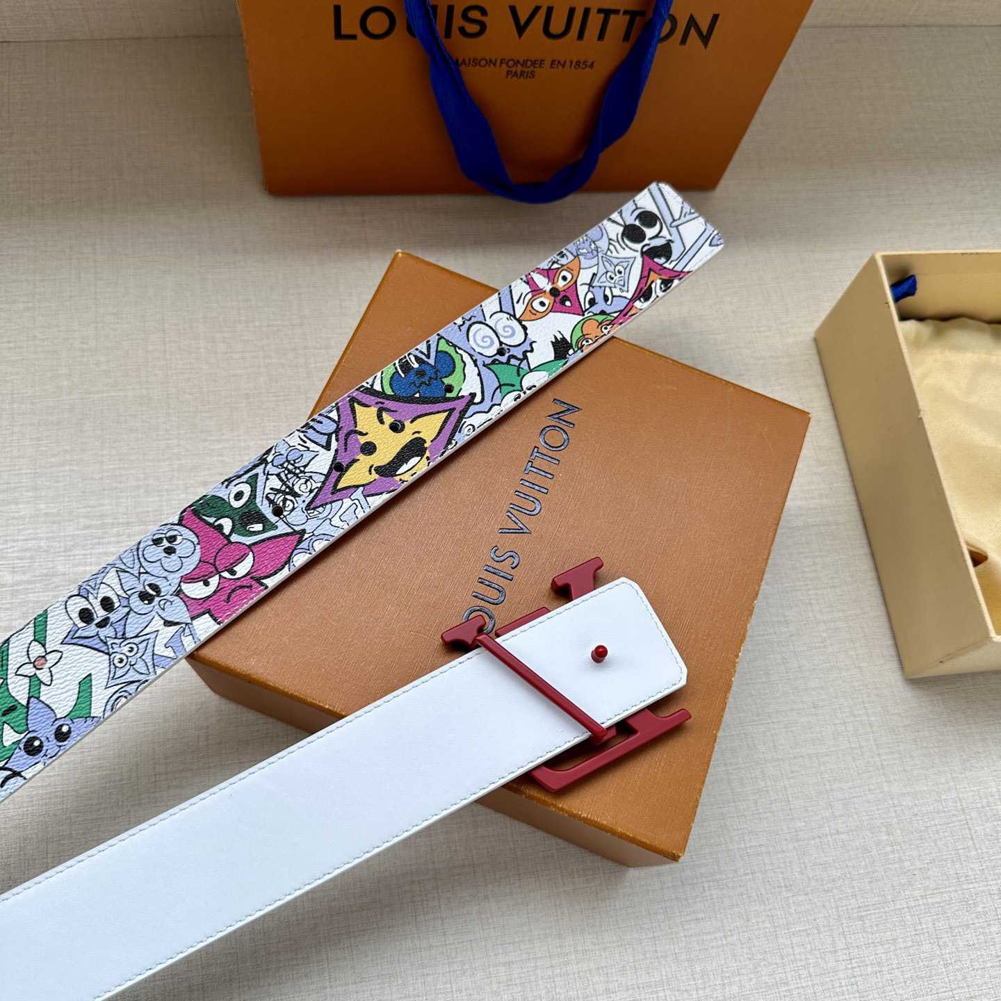 Louis Vuitton LV Initiales 40mm Reversible Belt   - DesignerGu