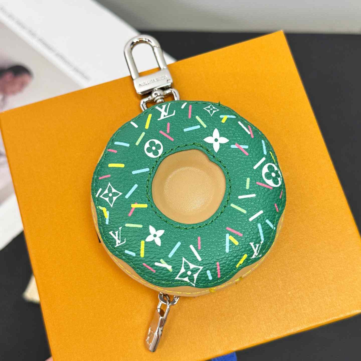 Louis Vuitton LV Donut Bag Charm    - DesignerGu