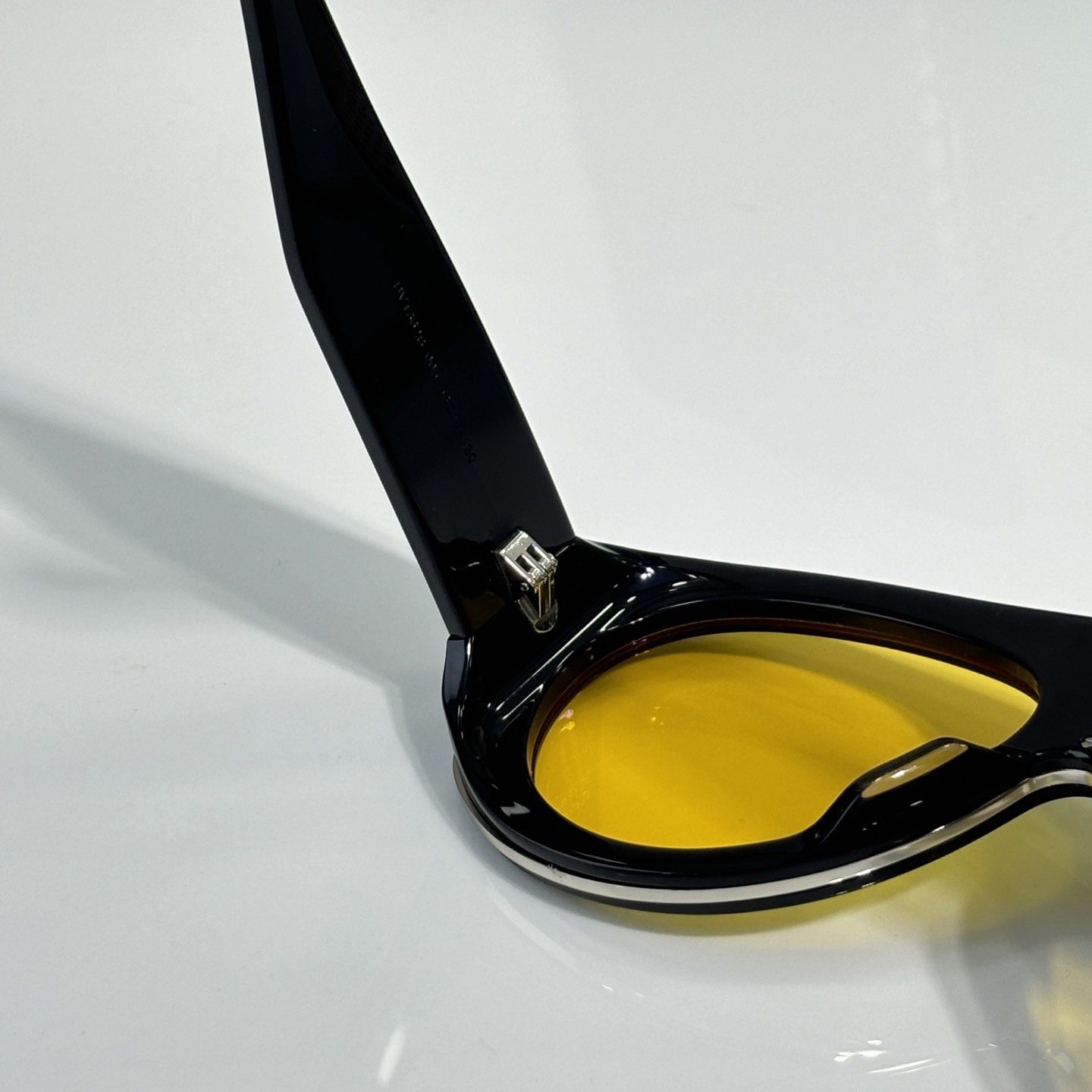 Bottega Veneta BV1362S Sunglasses   - DesignerGu