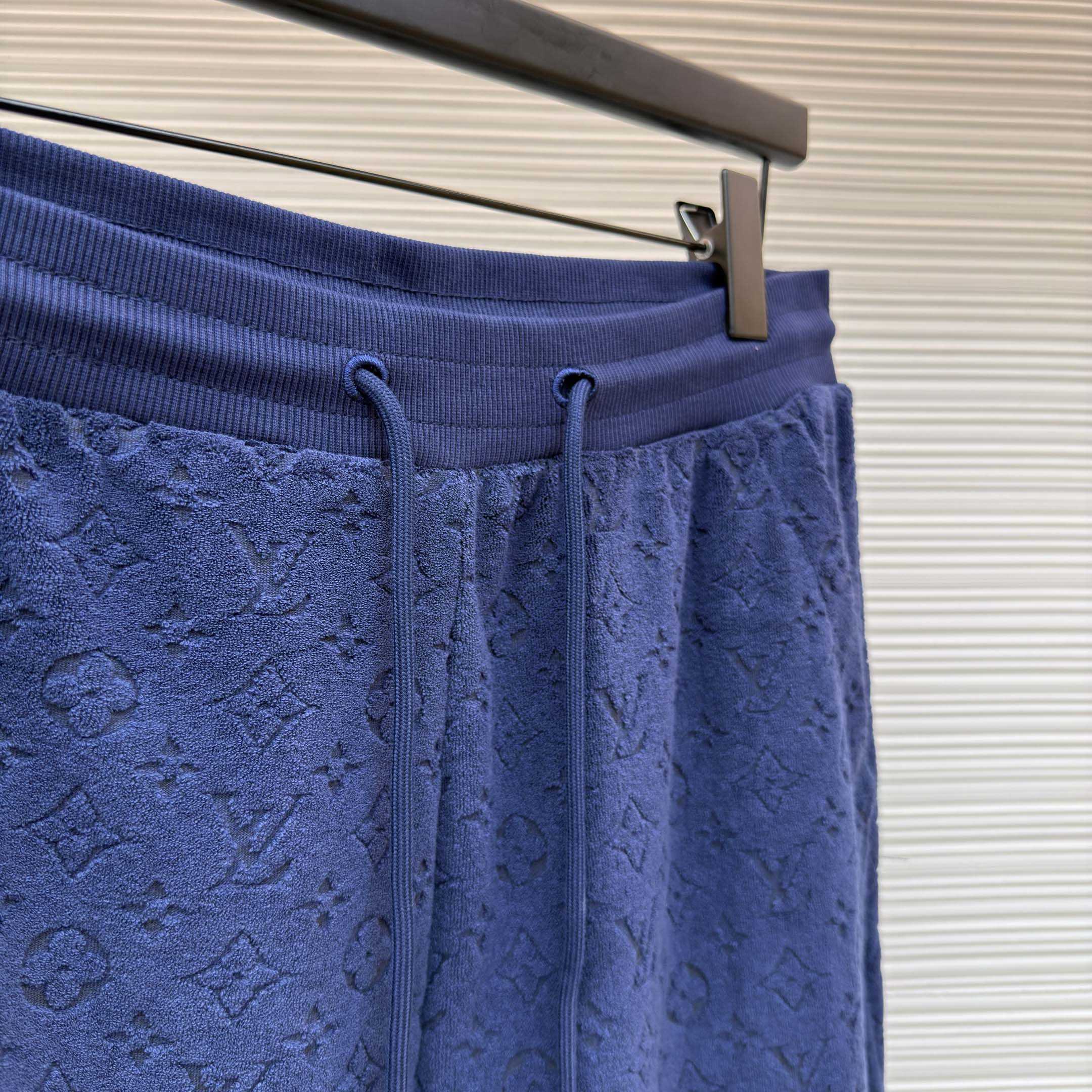 Louis Vuitton Monogram French Terry Shorts    1AHUX6 - DesignerGu