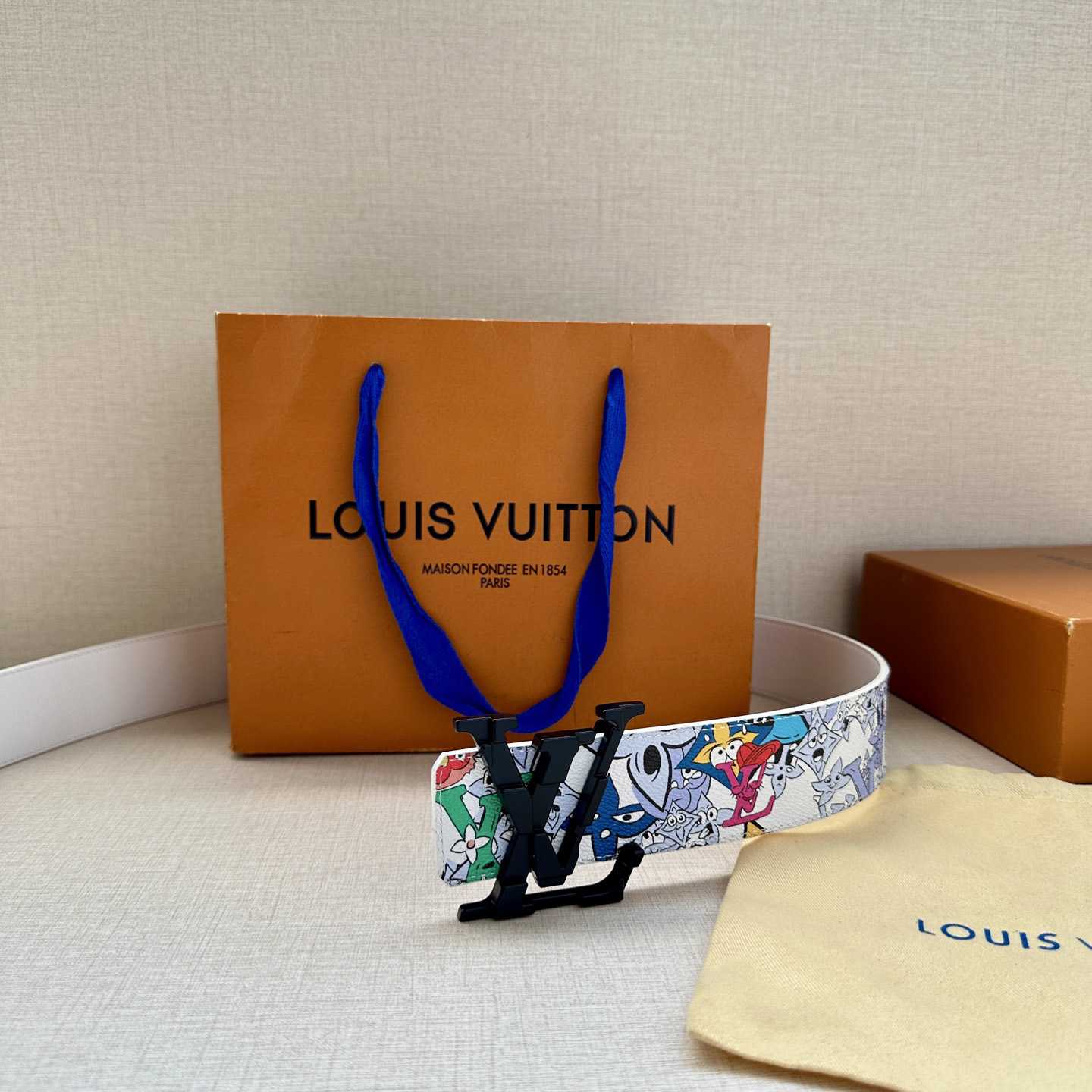 Louis Vuitton LV Initiales 40mm Reversible Belt   - DesignerGu