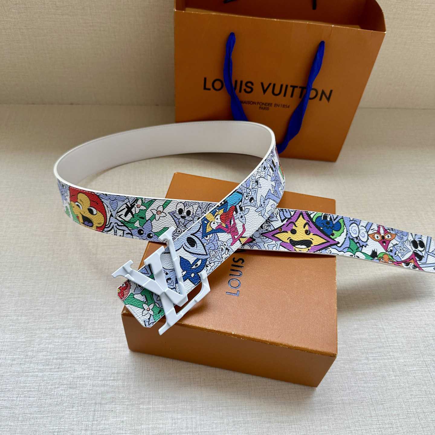 Louis Vuitton LV Initiales 40mm Reversible Belt   - DesignerGu