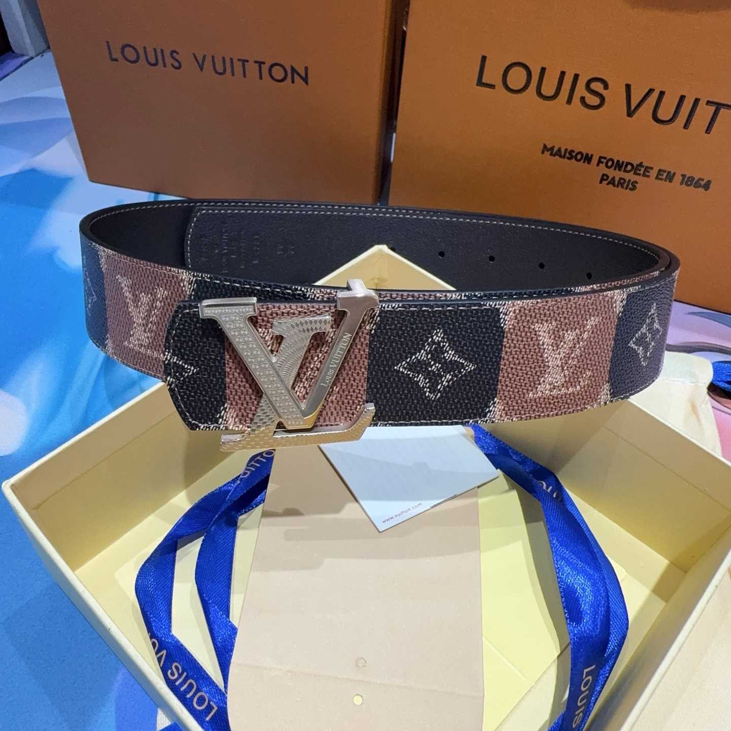 Louis Vuitton 40mm Reversible Belt  - DesignerGu