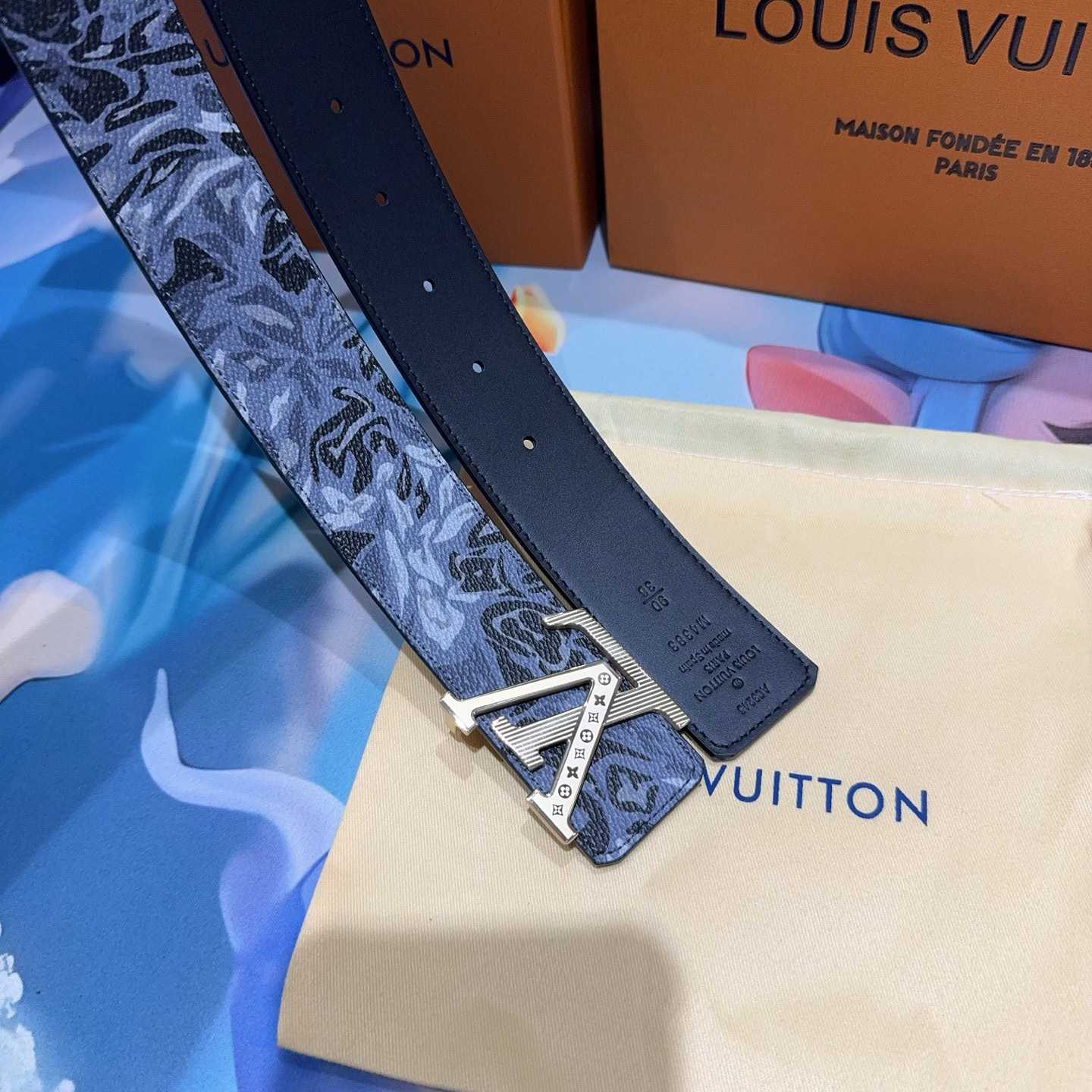 Louis Vuitton 40mm Reversible Belt  - DesignerGu