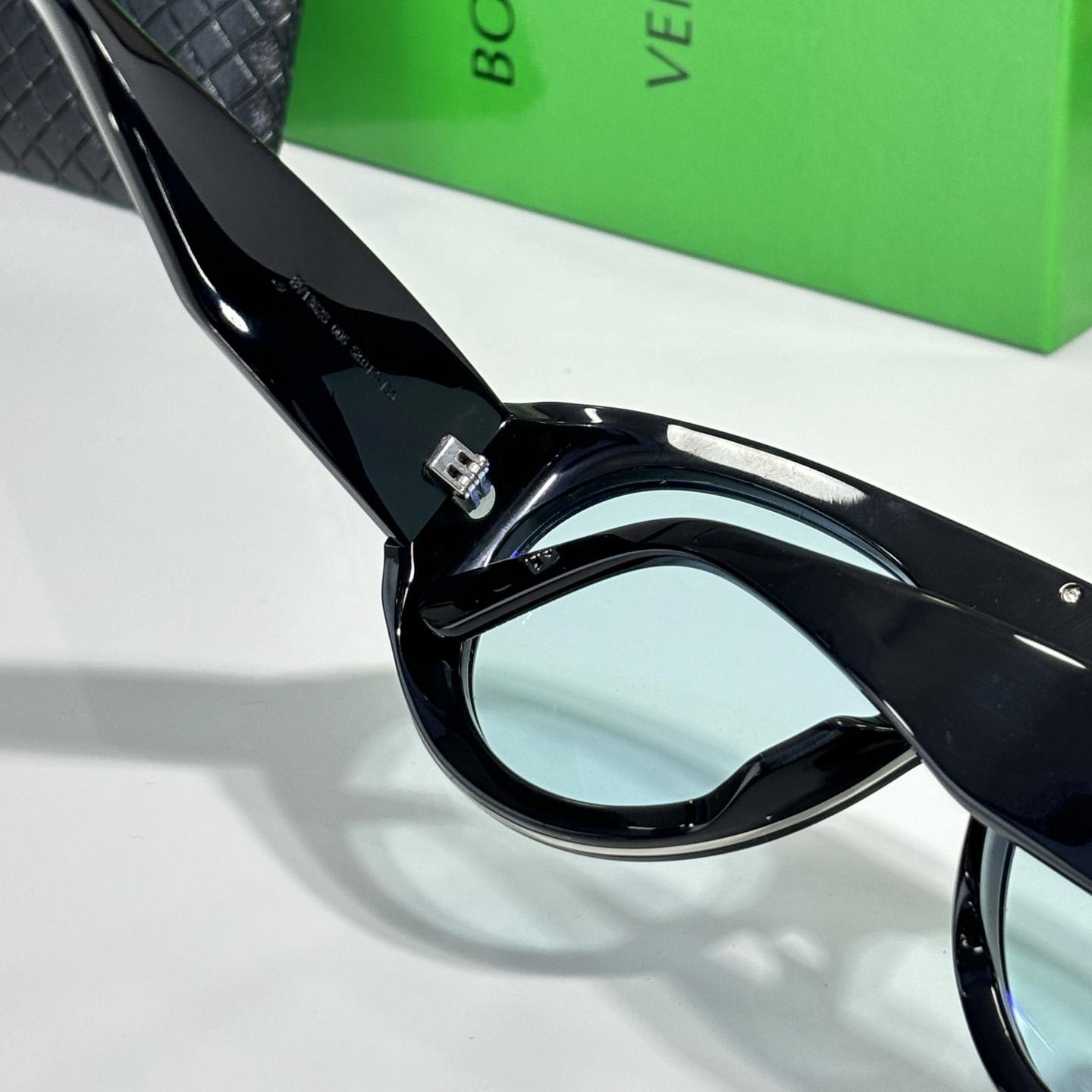 Bottega Veneta BV1362S Sunglasses   - DesignerGu