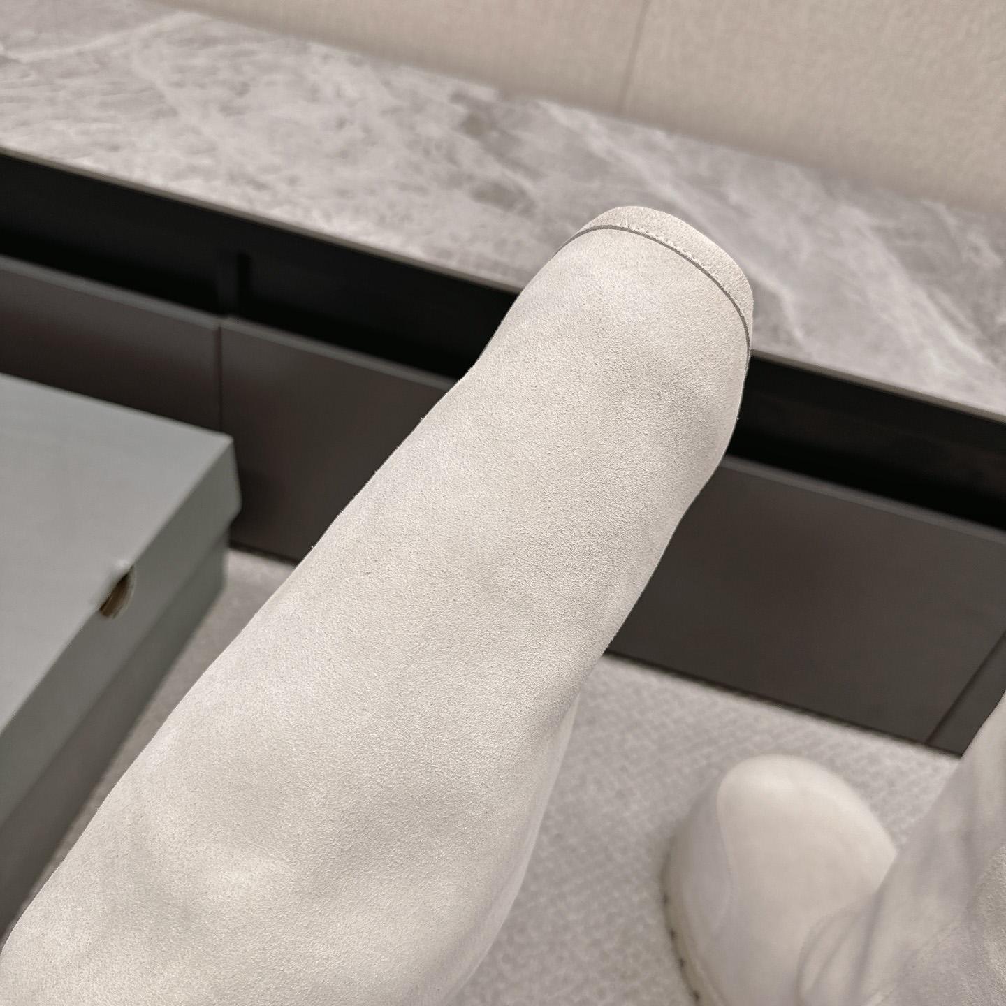 Balenciaga boots - DesignerGu