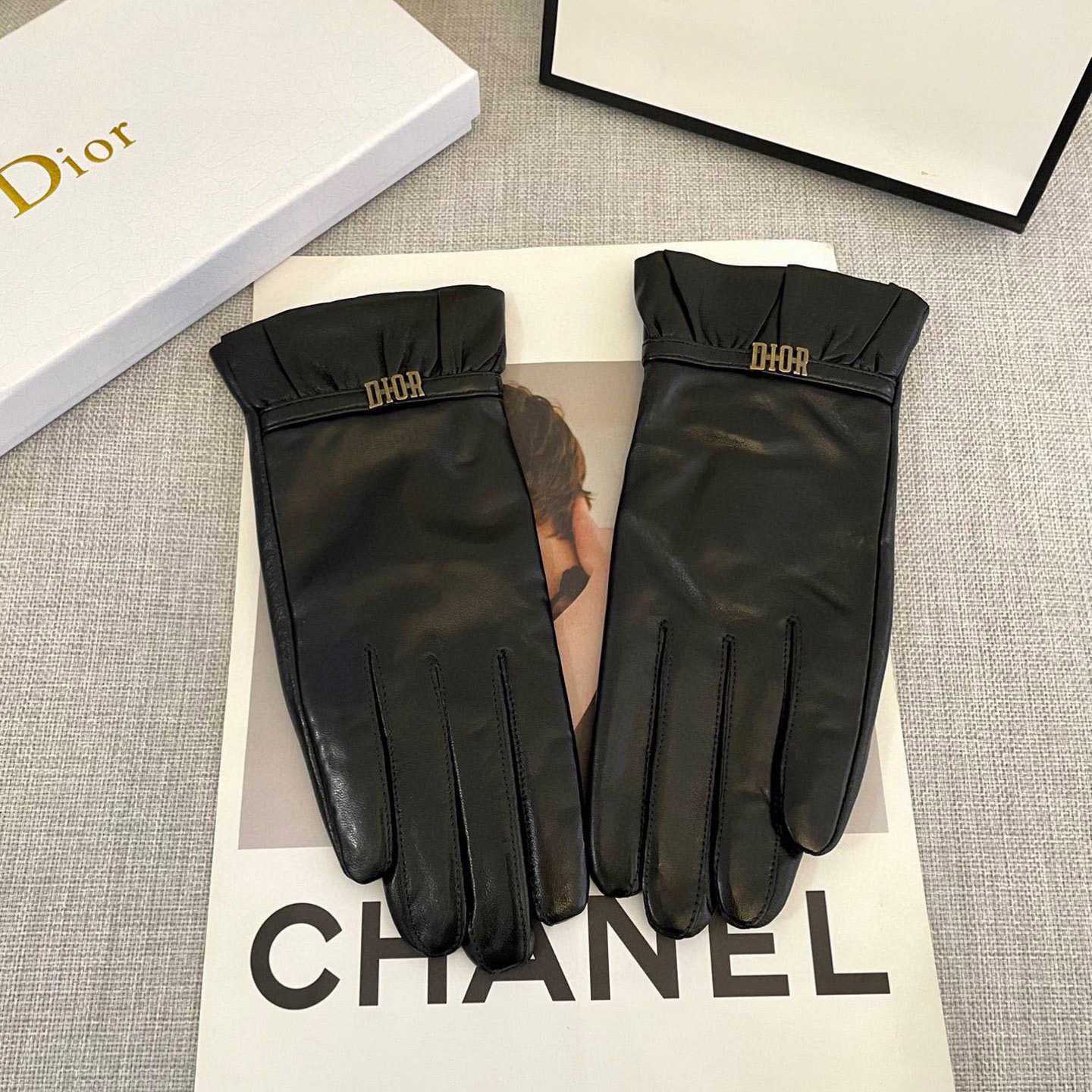 Dior Women's Gloves  - DesignerGu