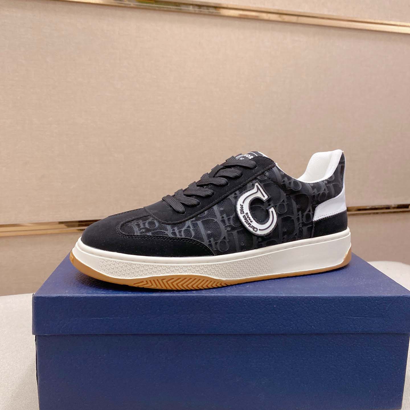 Dior Sneakers - DesignerGu