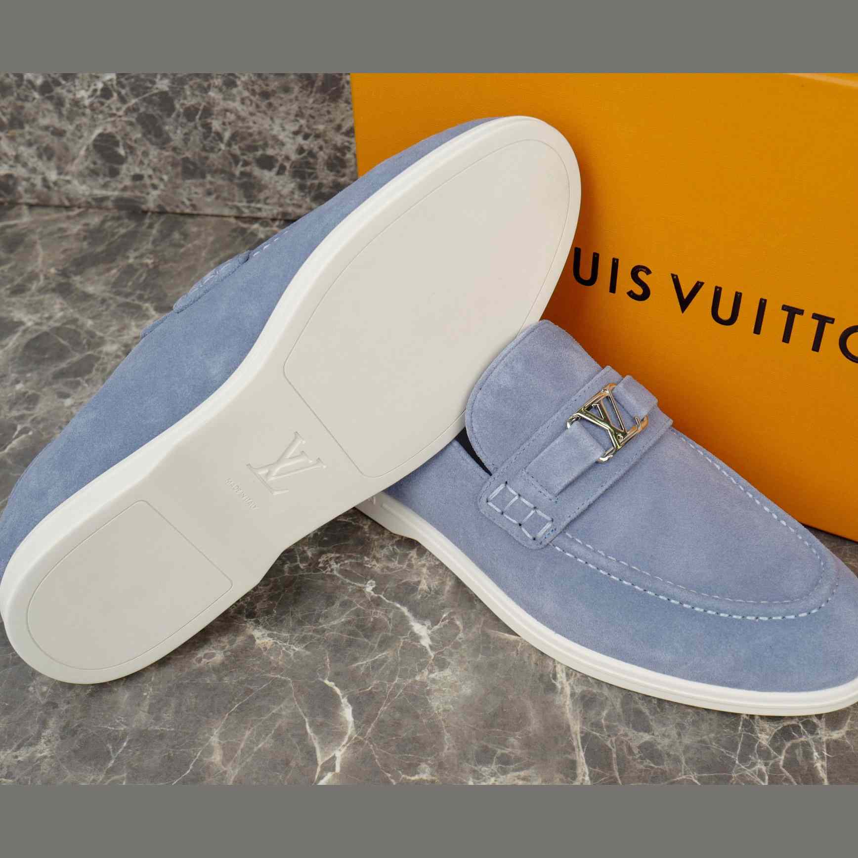 Louis Vuitton Estate Loafers   1AHRCN - DesignerGu