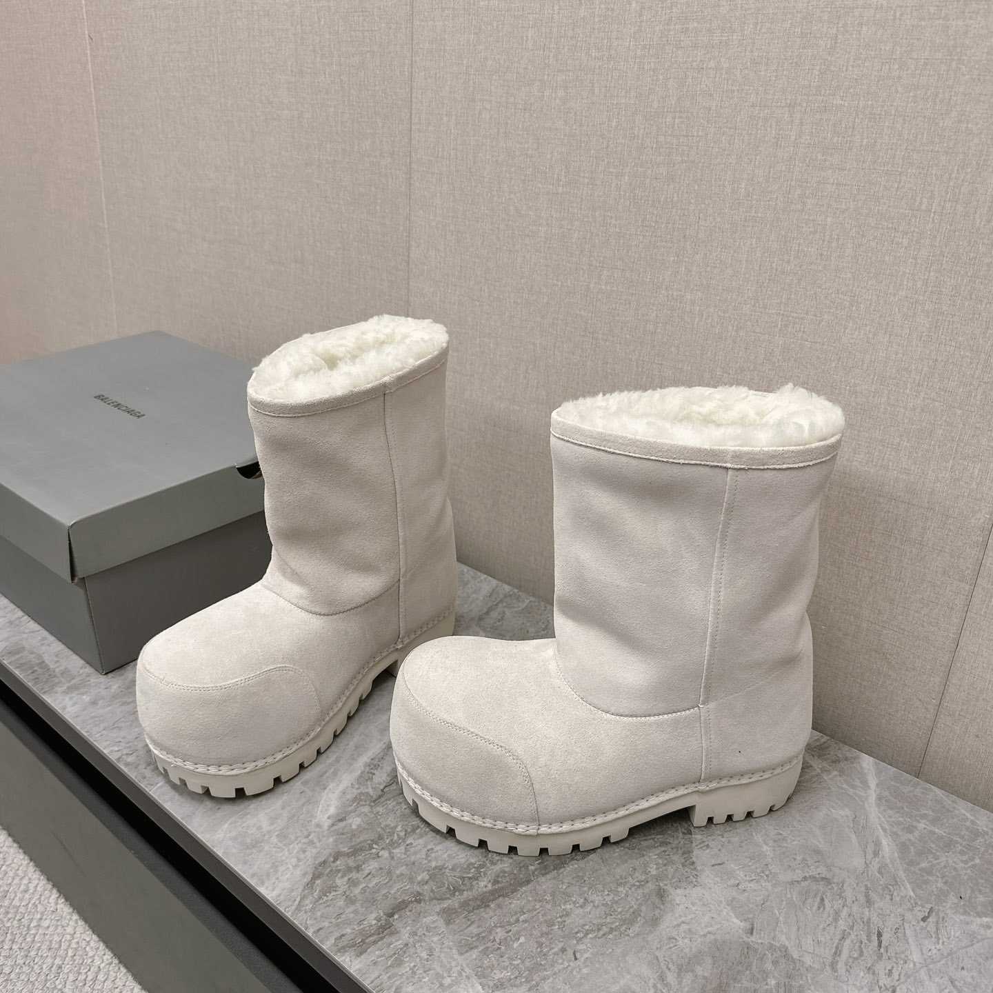 Balenciaga Alaska Fur High Boots - DesignerGu