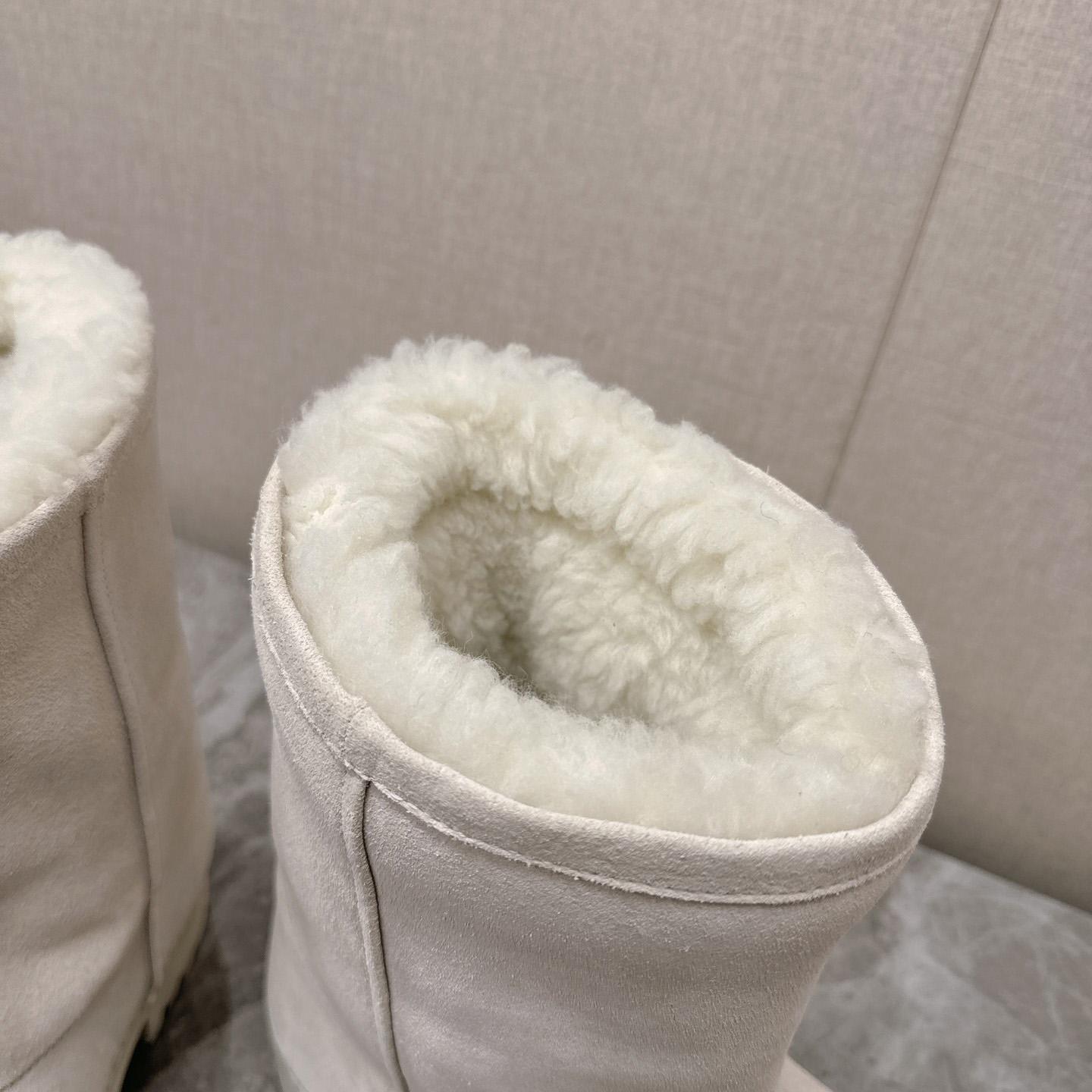 Balenciaga Alaska Fur High Boots - DesignerGu