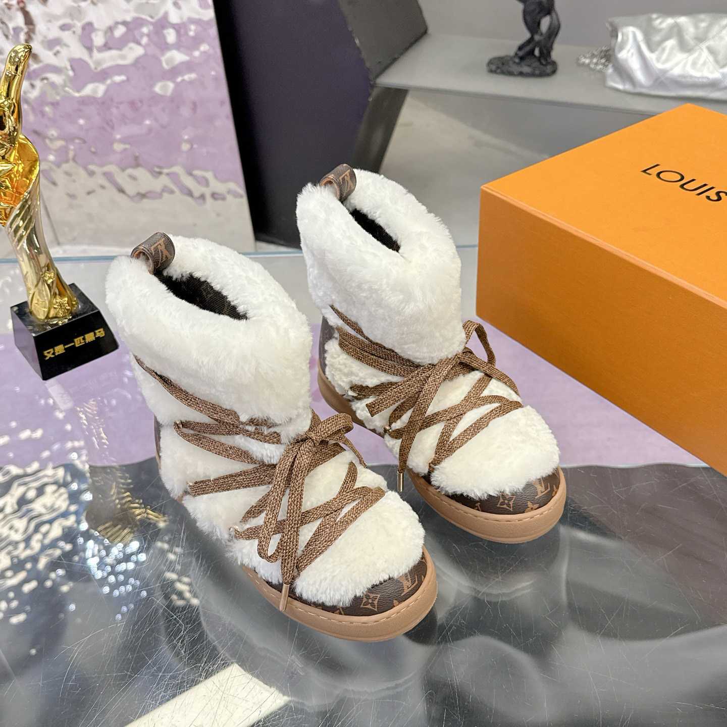 Louis Vuitton LV Cloud Lace-Up Ankle Boot Sneaker  1AIV37 - DesignerGu