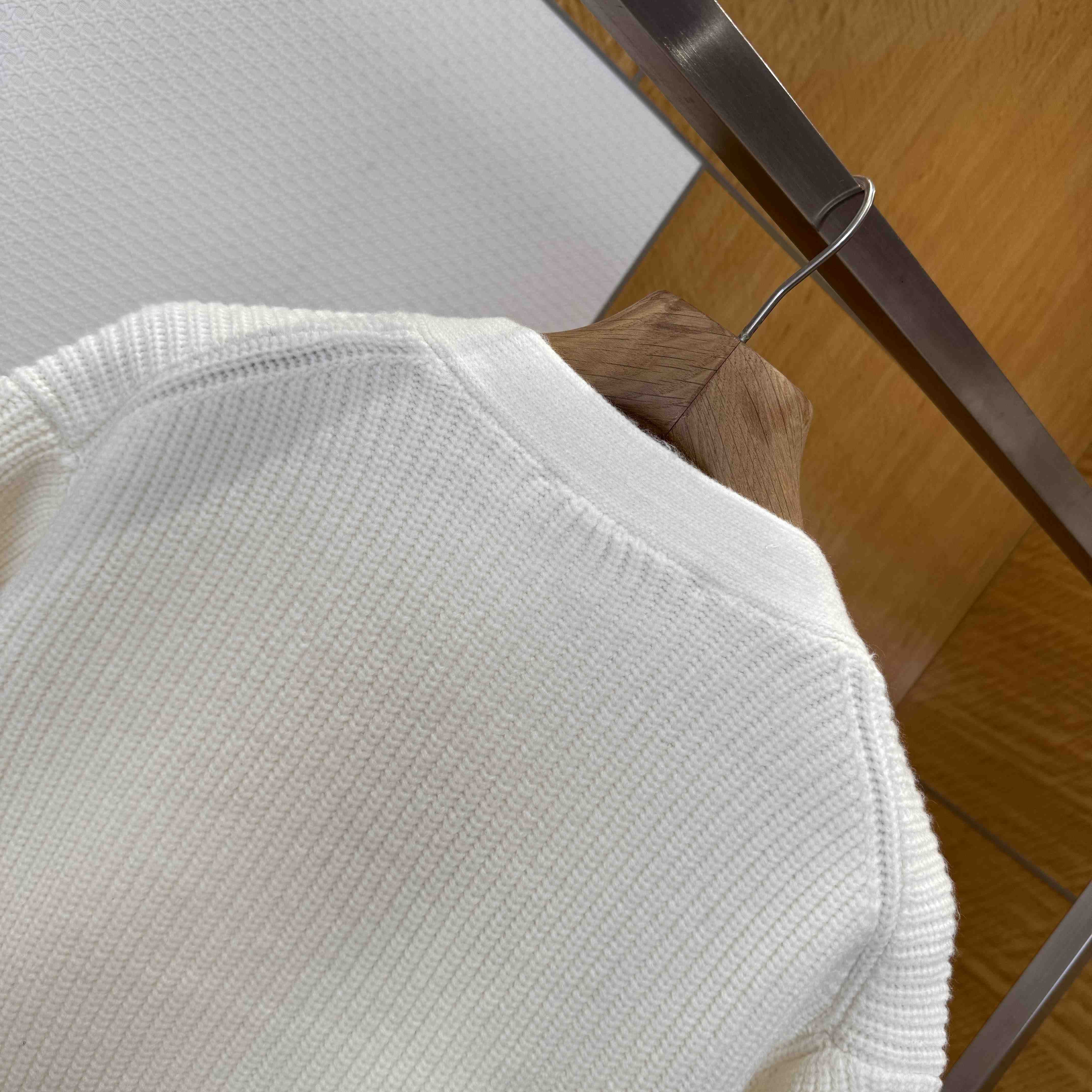 Louis Vuitton Graphic Knitted Cardigan   1AJBX9 - DesignerGu