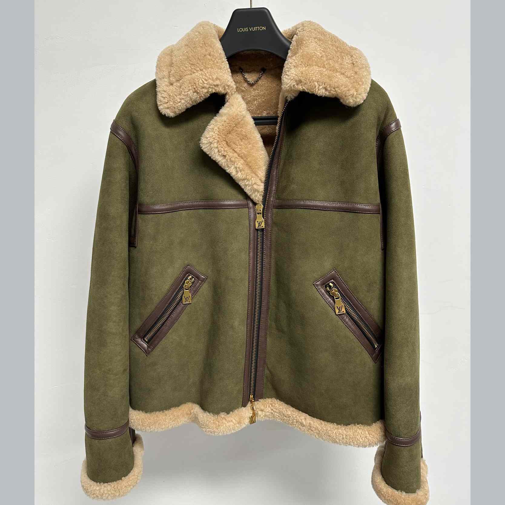 Louis Vuitton Shearling Bombardier   1AFIMT - DesignerGu