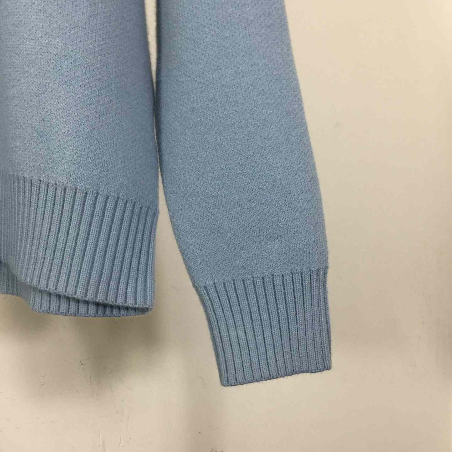 AMI Paris Ami De Coeur Sweater - DesignerGu