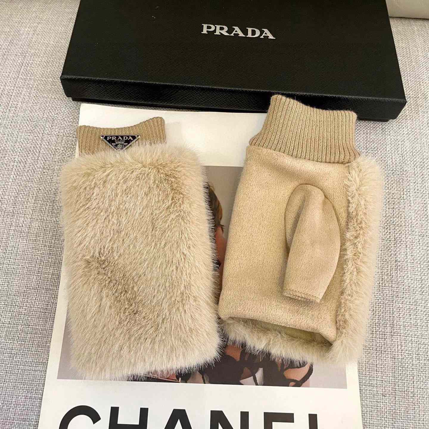 Prada Women's Gloves  - DesignerGu