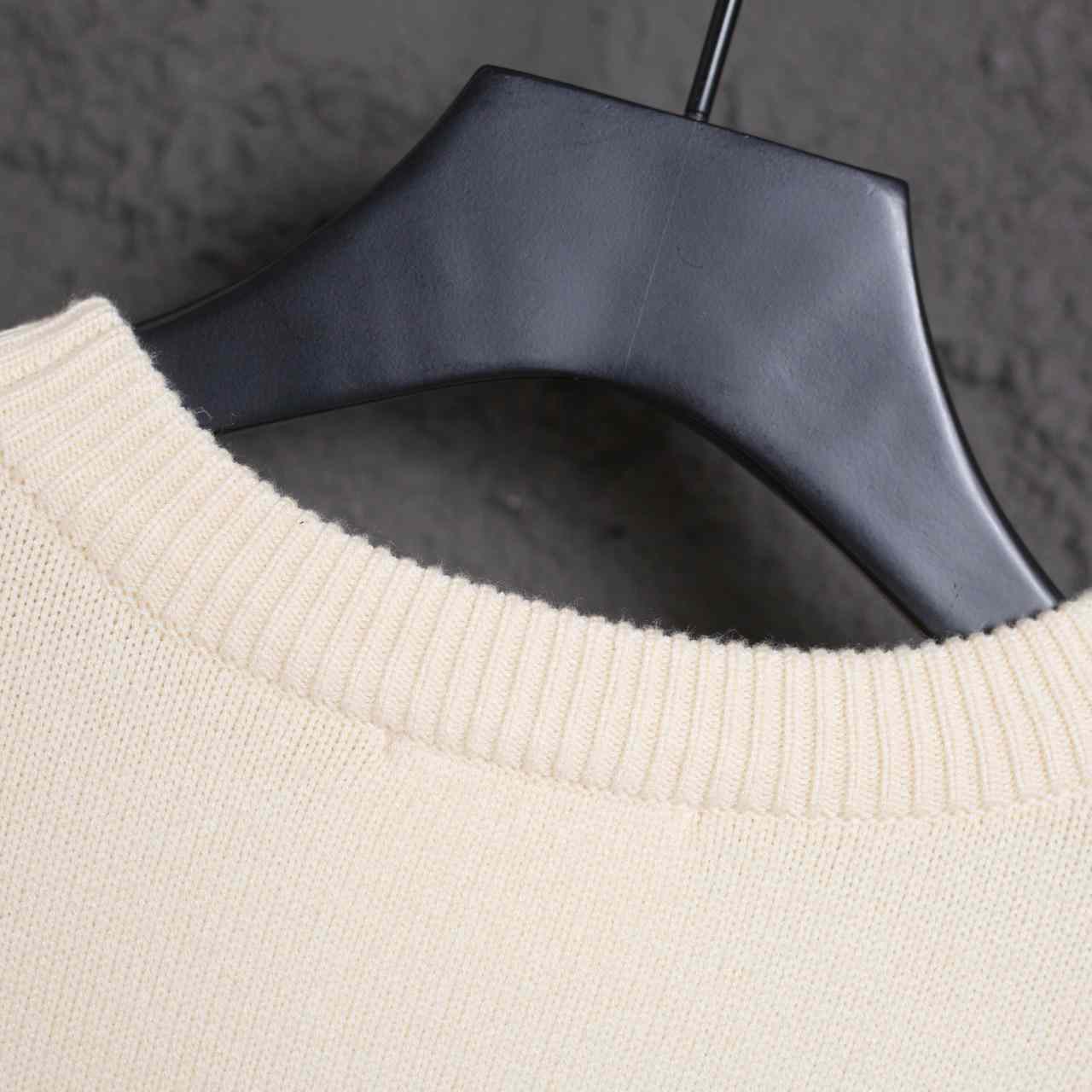 AMI Paris Ami De Coeur Patch Sweater - DesignerGu