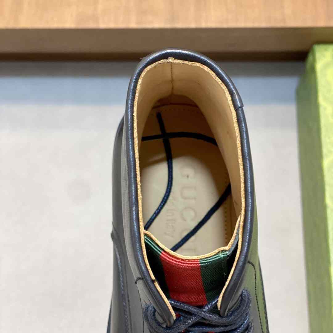 Gucci Men's Leather Lace-Up Boots - DesignerGu