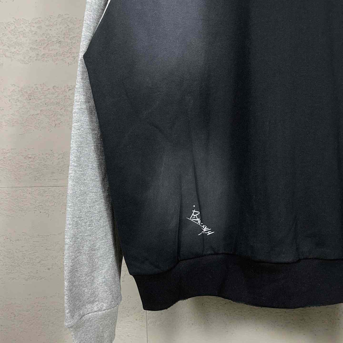 Balenciaga Banana Raglan Oversized Zip-Up Hoodie  - DesignerGu