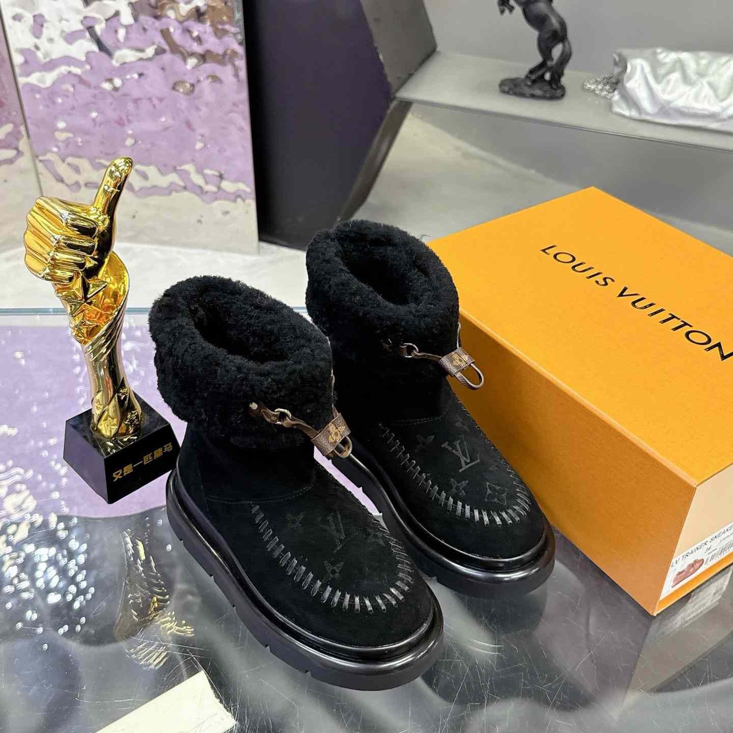 Louis Vuitton Cortina Ankle Boot   1AIUEG - DesignerGu