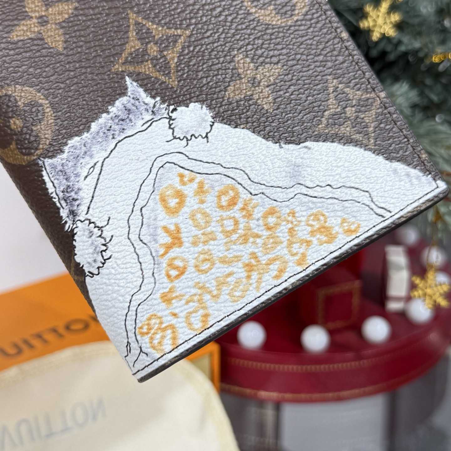 Louis Vuitton Passport Cover   M25753 - DesignerGu