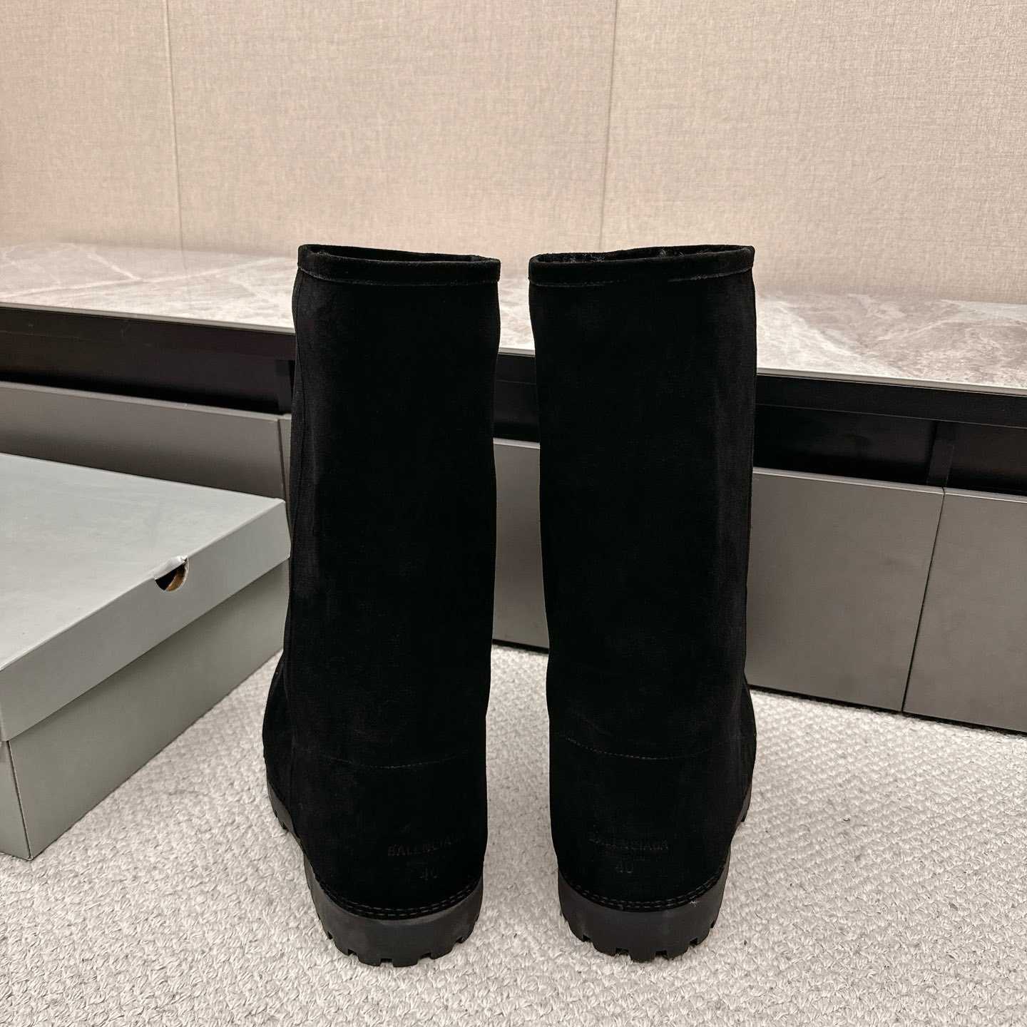 Balenciaga Alaska Fur High Boots - DesignerGu