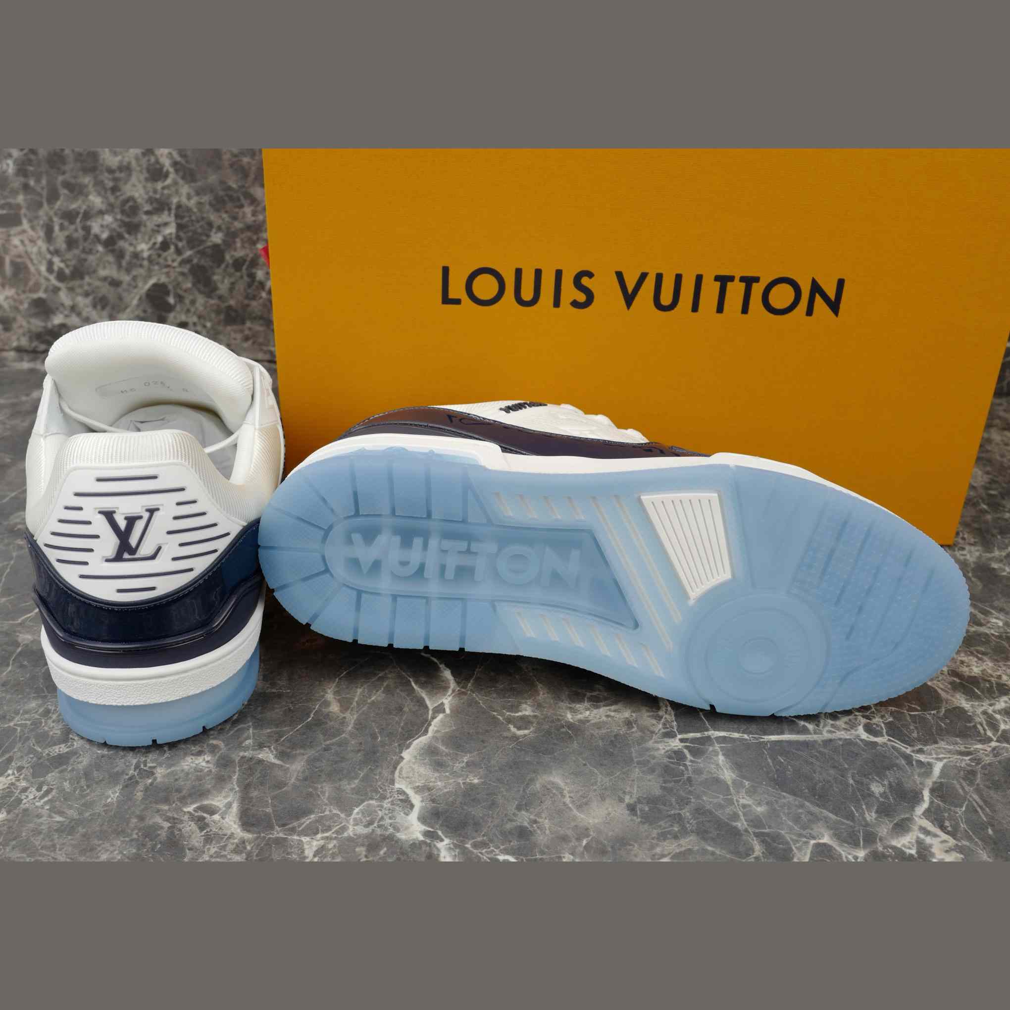 Louis Vuitton LV Trainer Sneaker   1AJ190 - DesignerGu