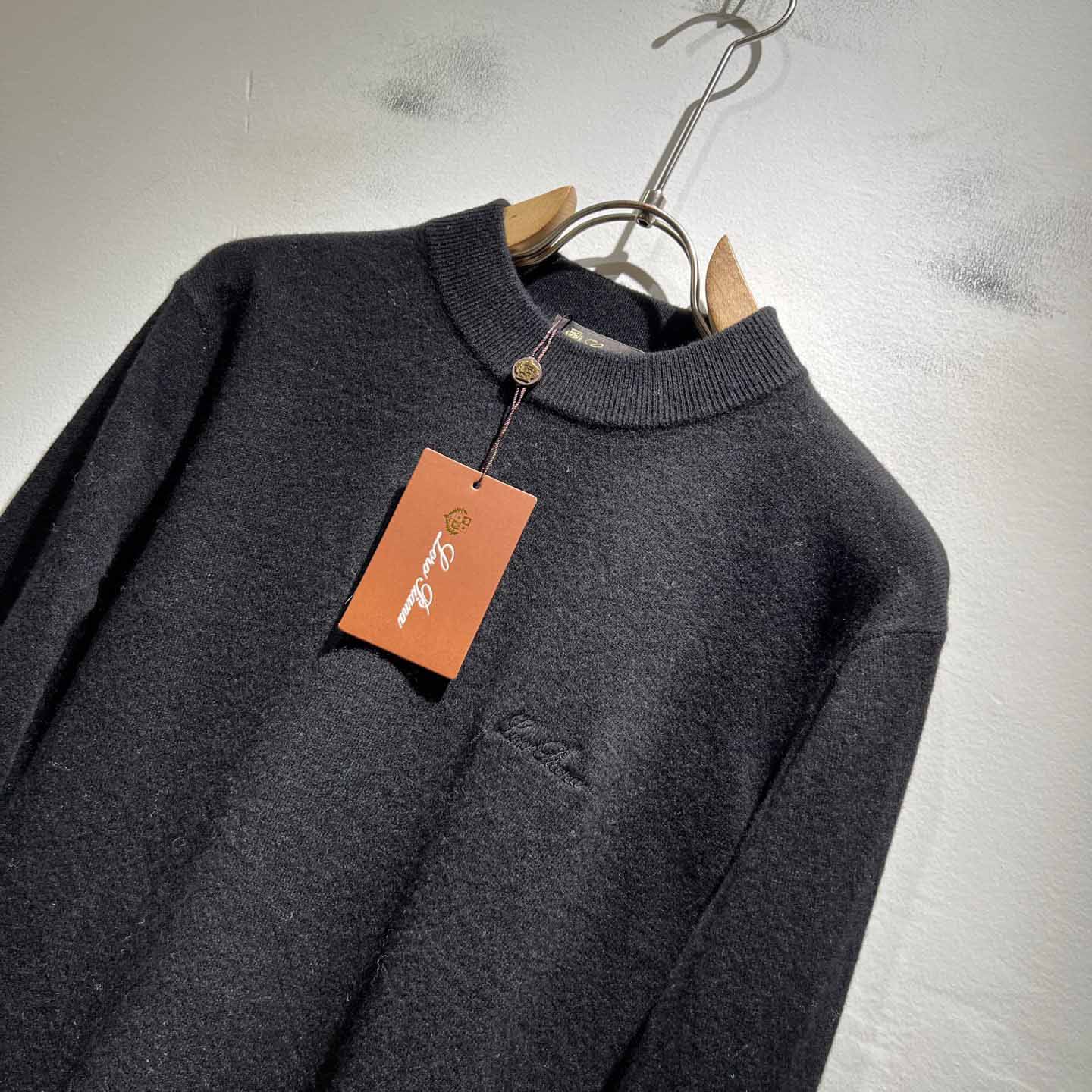 Loro Piana Classic Crewneck - DesignerGu