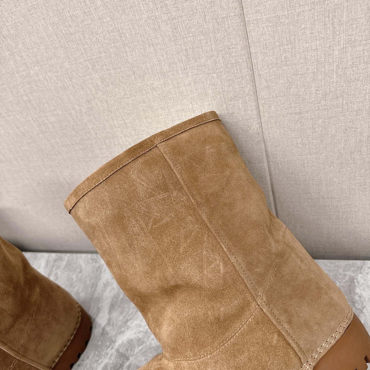 Balenciaga Alaska Fur High Boots - DesignerGu