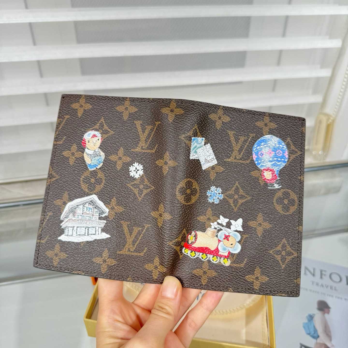 Louis Vuitton Passport Cover    - DesignerGu