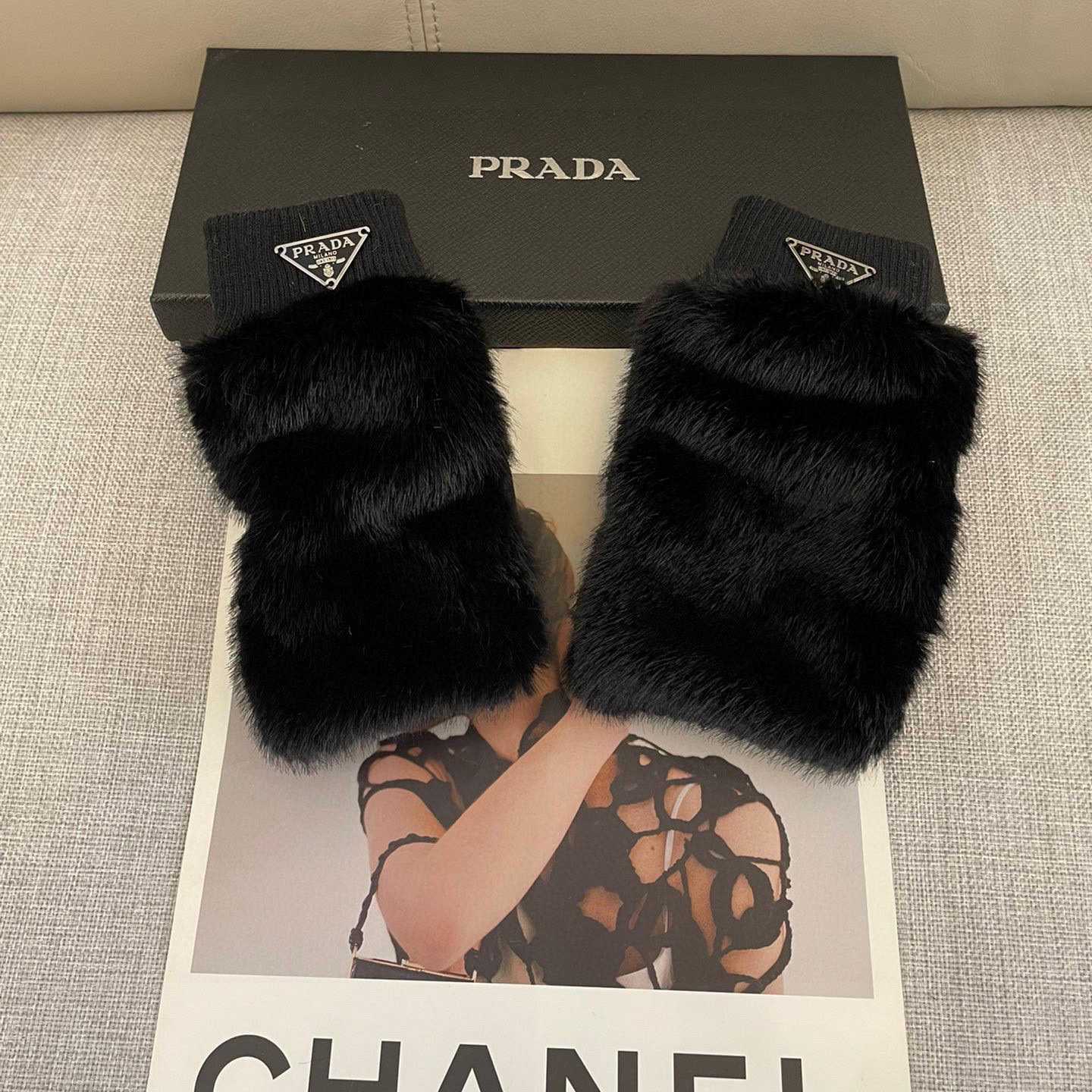 Prada Women's Gloves  - DesignerGu