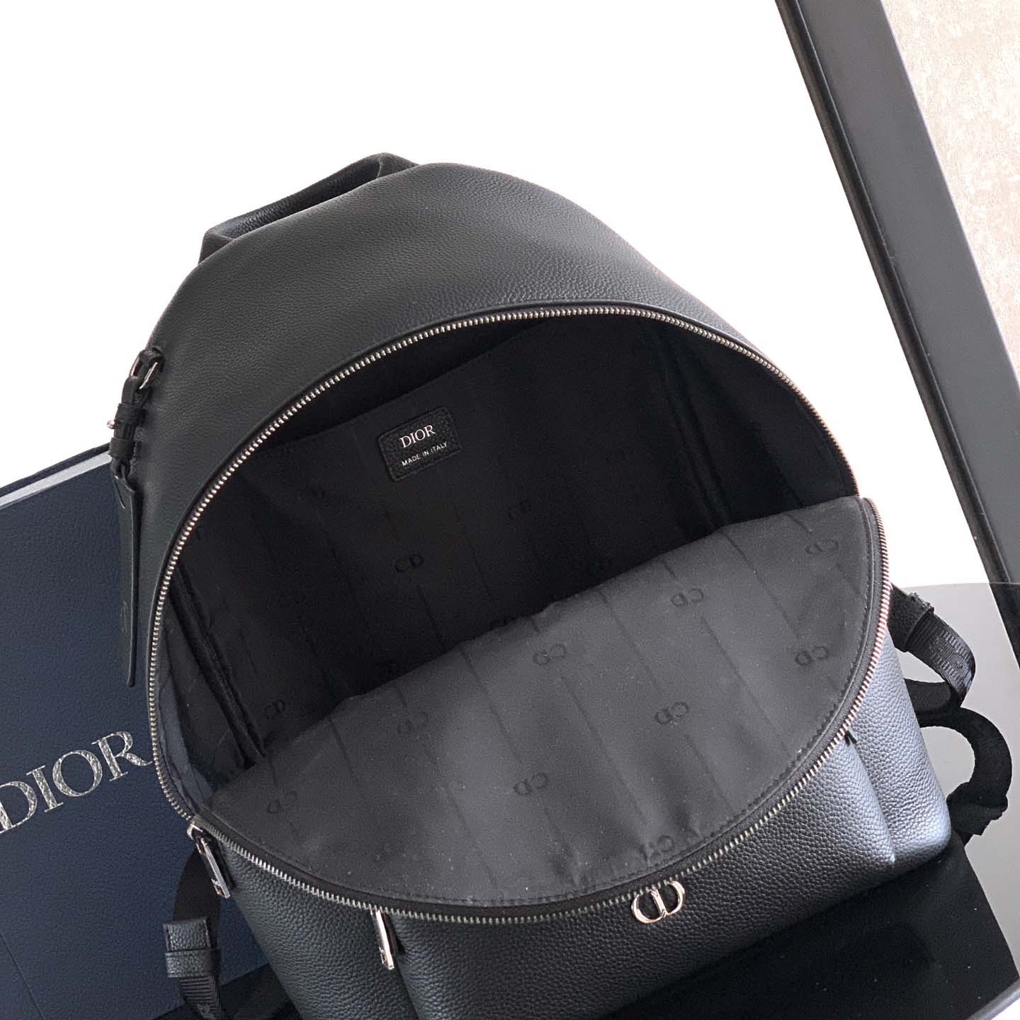 Dior CD Icon Zipped Backpack  - DesignerGu