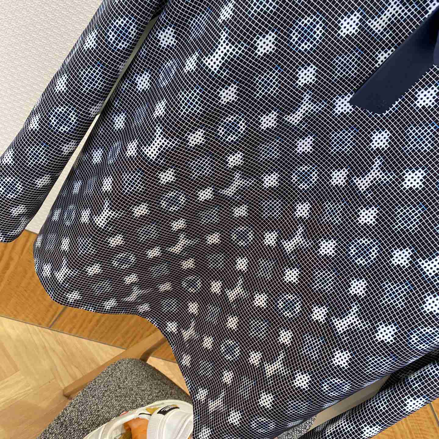 Louis Vuitton Monogram Technical Long-Sleeved T-Shirt   1AJCDC - DesignerGu