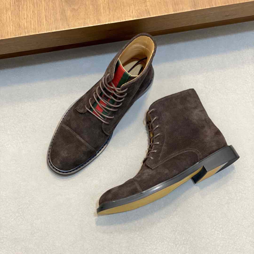Gucci Men's Suede Lace-Up Boots - DesignerGu