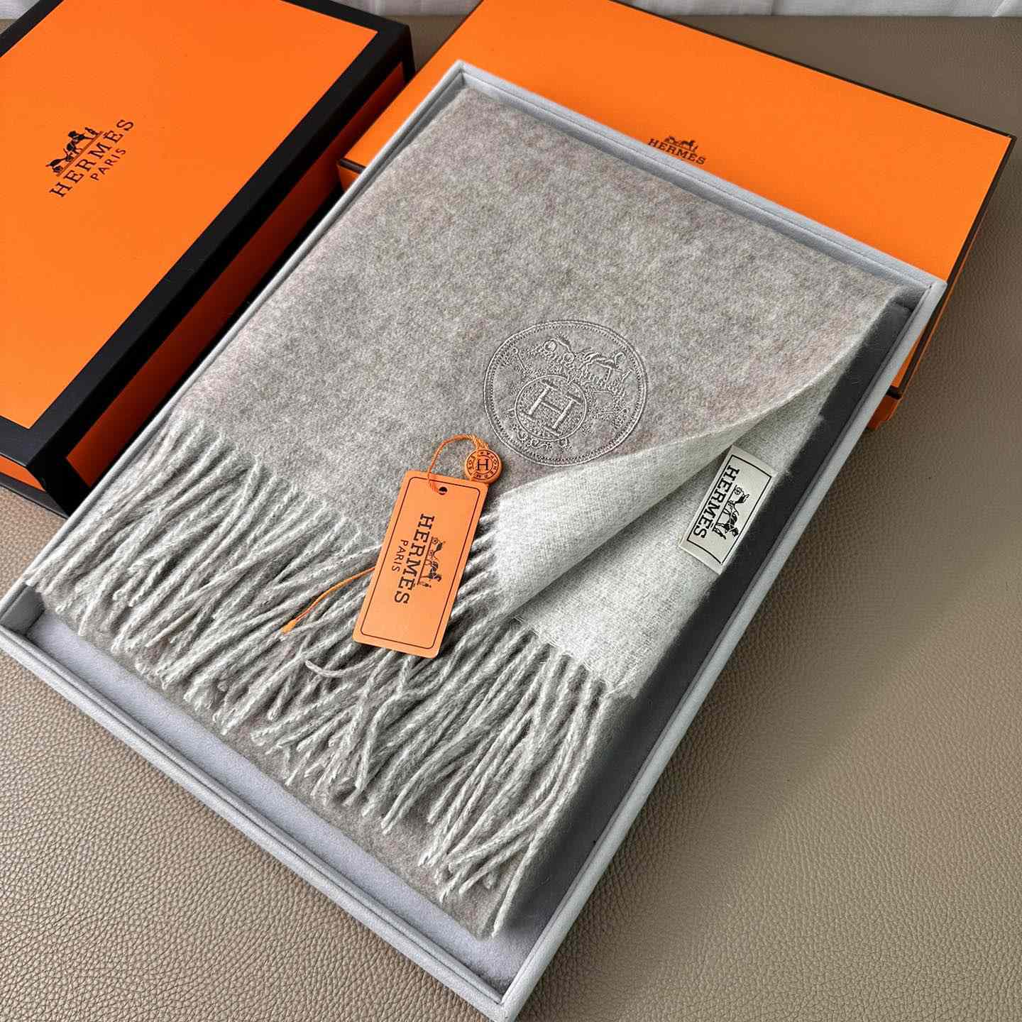 Hermès double-sided cashwool scarf - DesignerGu