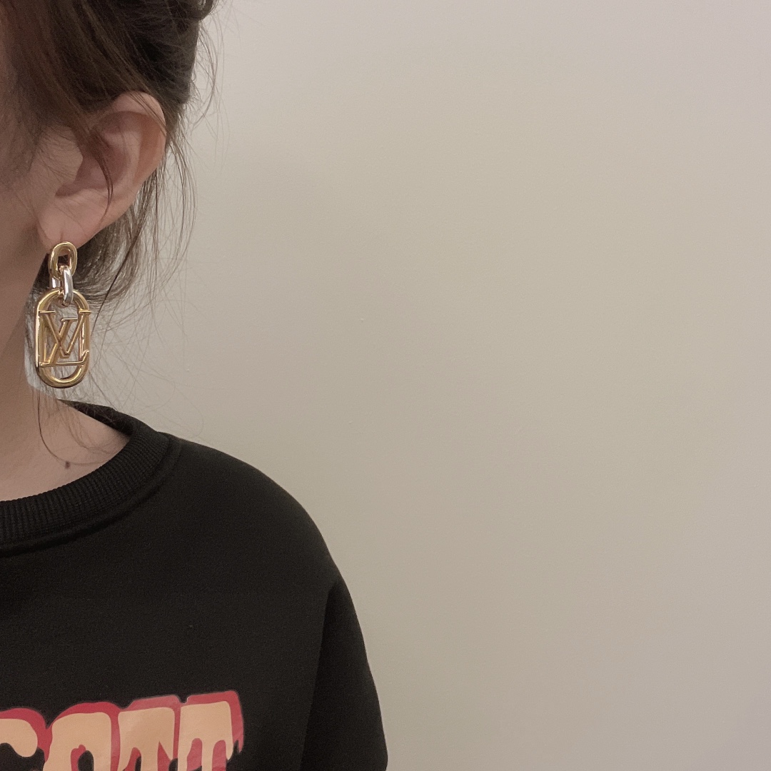 Louis Vuitton My LV Chain Earrings S00 - DesignerGu